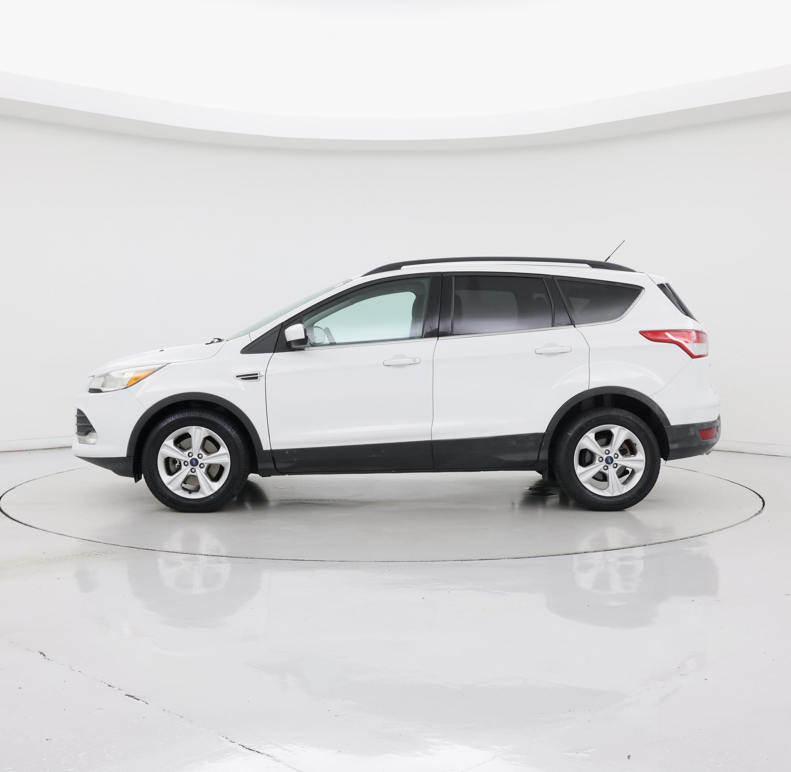 Thumbnail: 2014 Ford Escape - 3