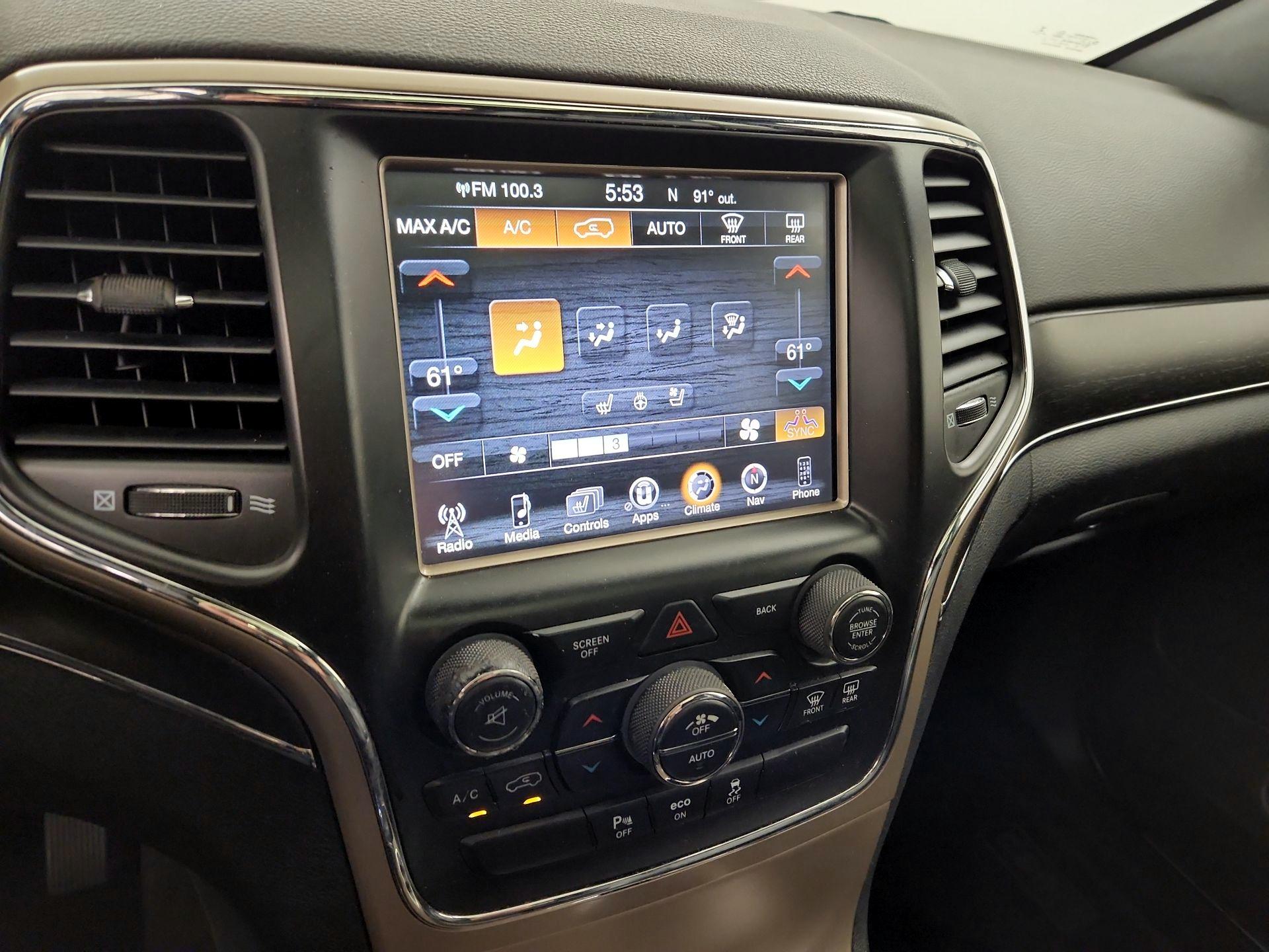 Thumbnail: 2015 Jeep Grand Cherokee - 17