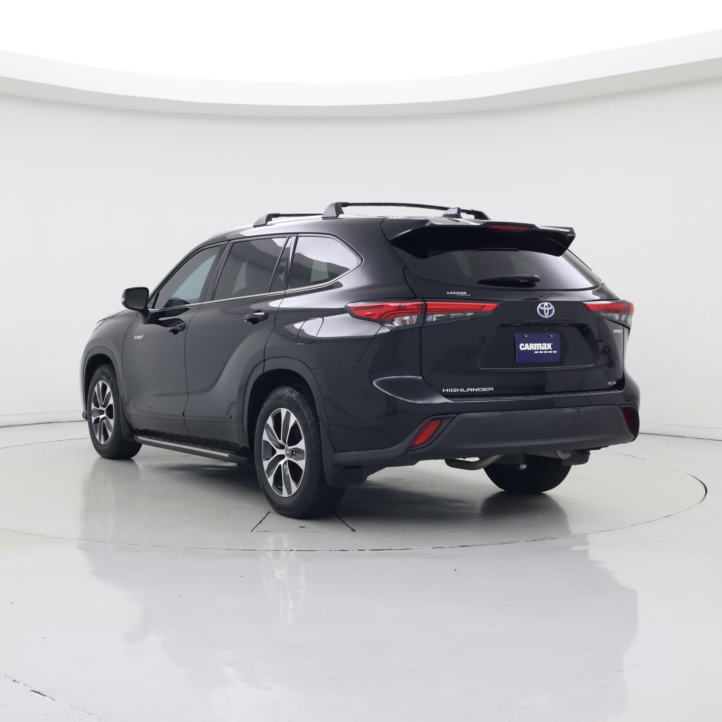 Thumbnail: 2021 Toyota Highlander - 2