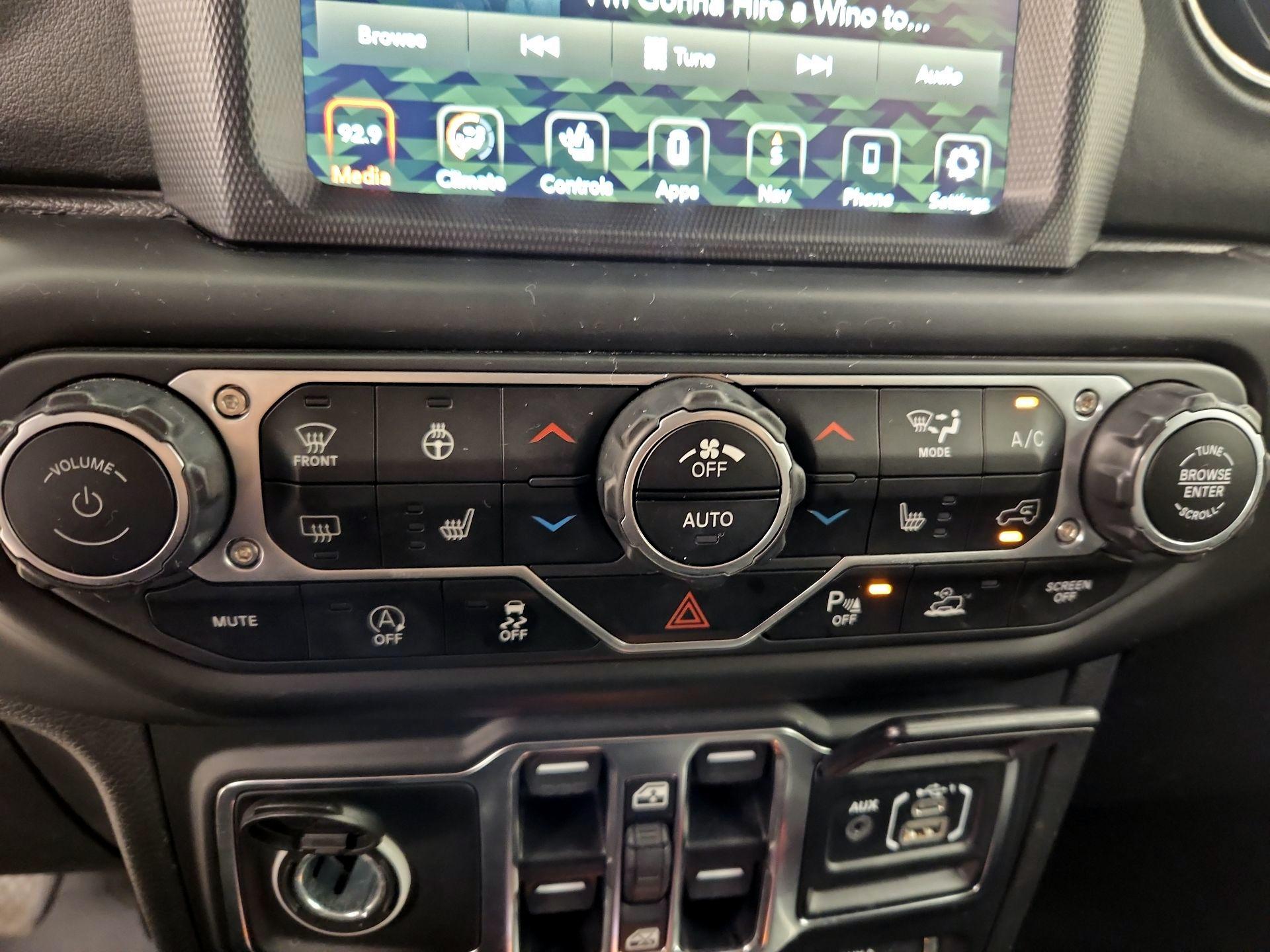 Thumbnail: 2021 Jeep Gladiator - 16