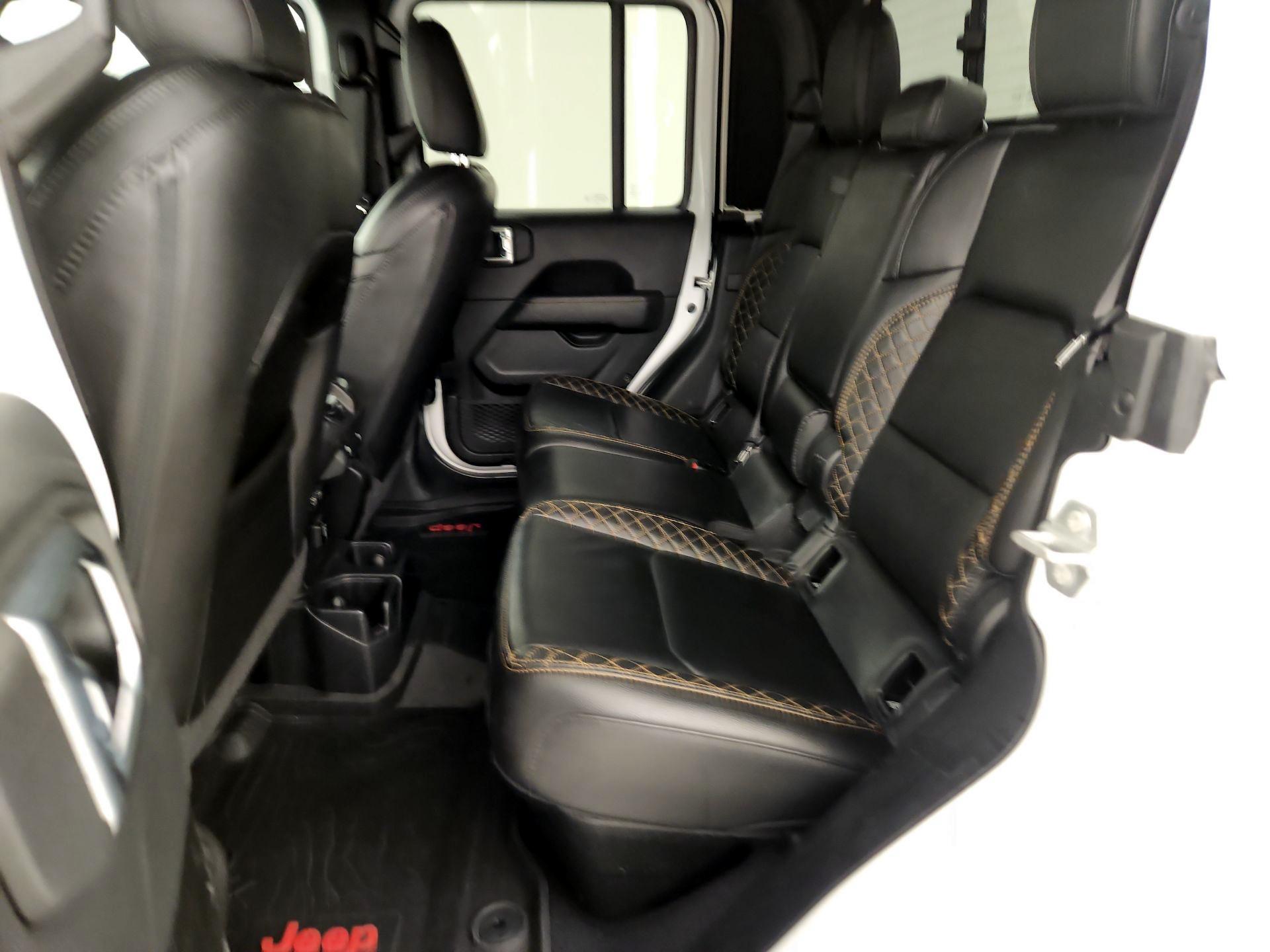 Thumbnail: 2021 Jeep Gladiator - 19