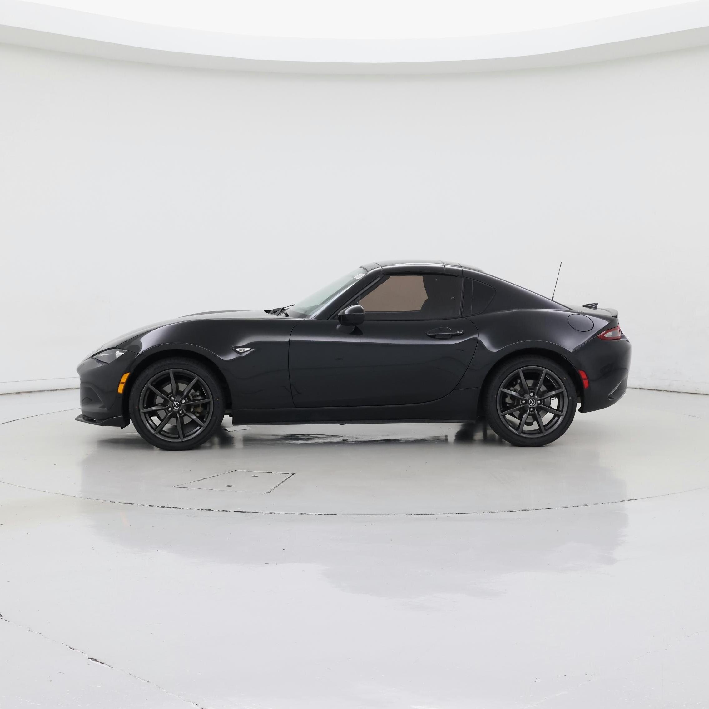 Thumbnail: 2017 Mazda MX-5 Miata - 3