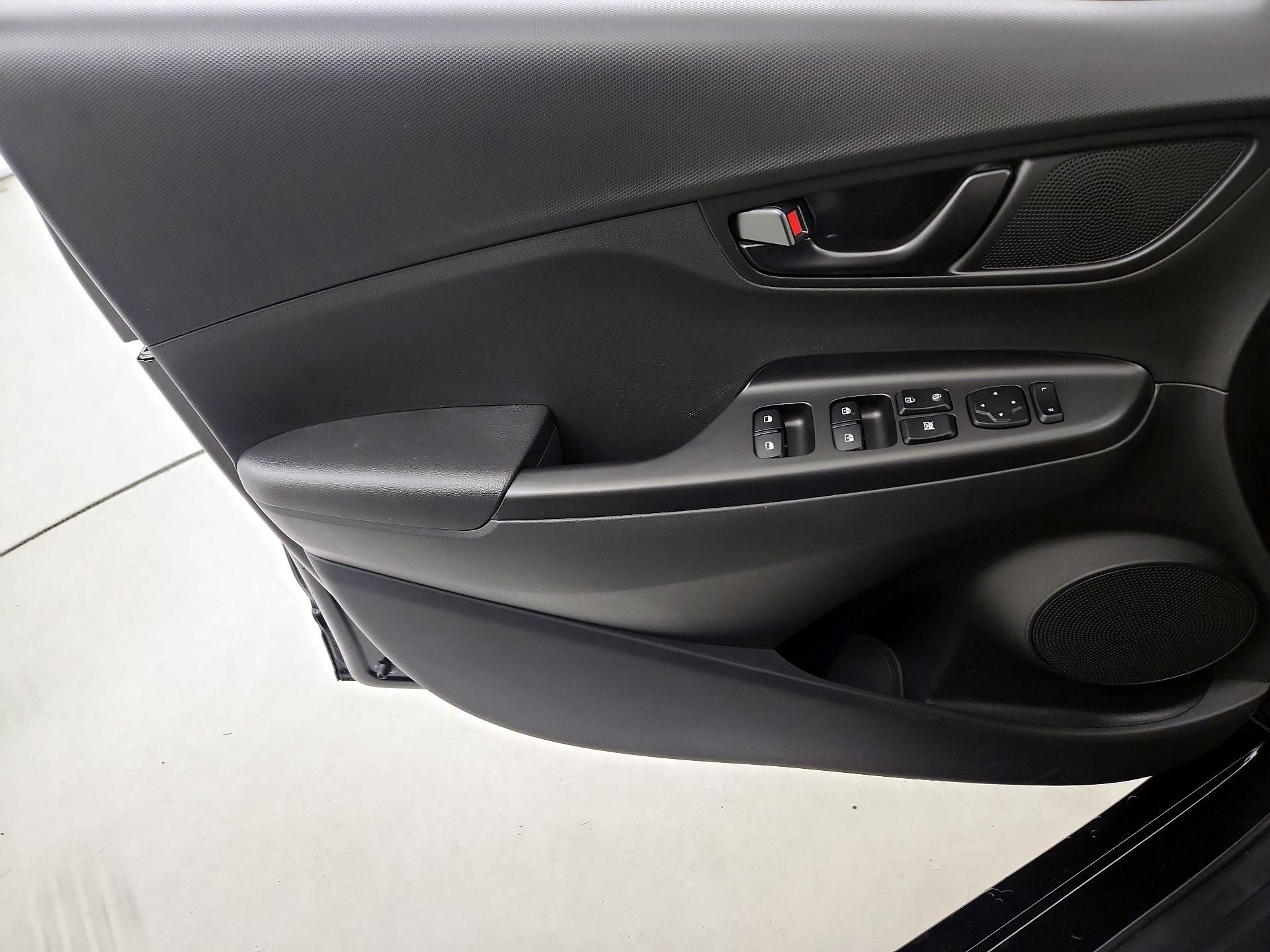 Thumbnail: 2022 Hyundai Kona - 12