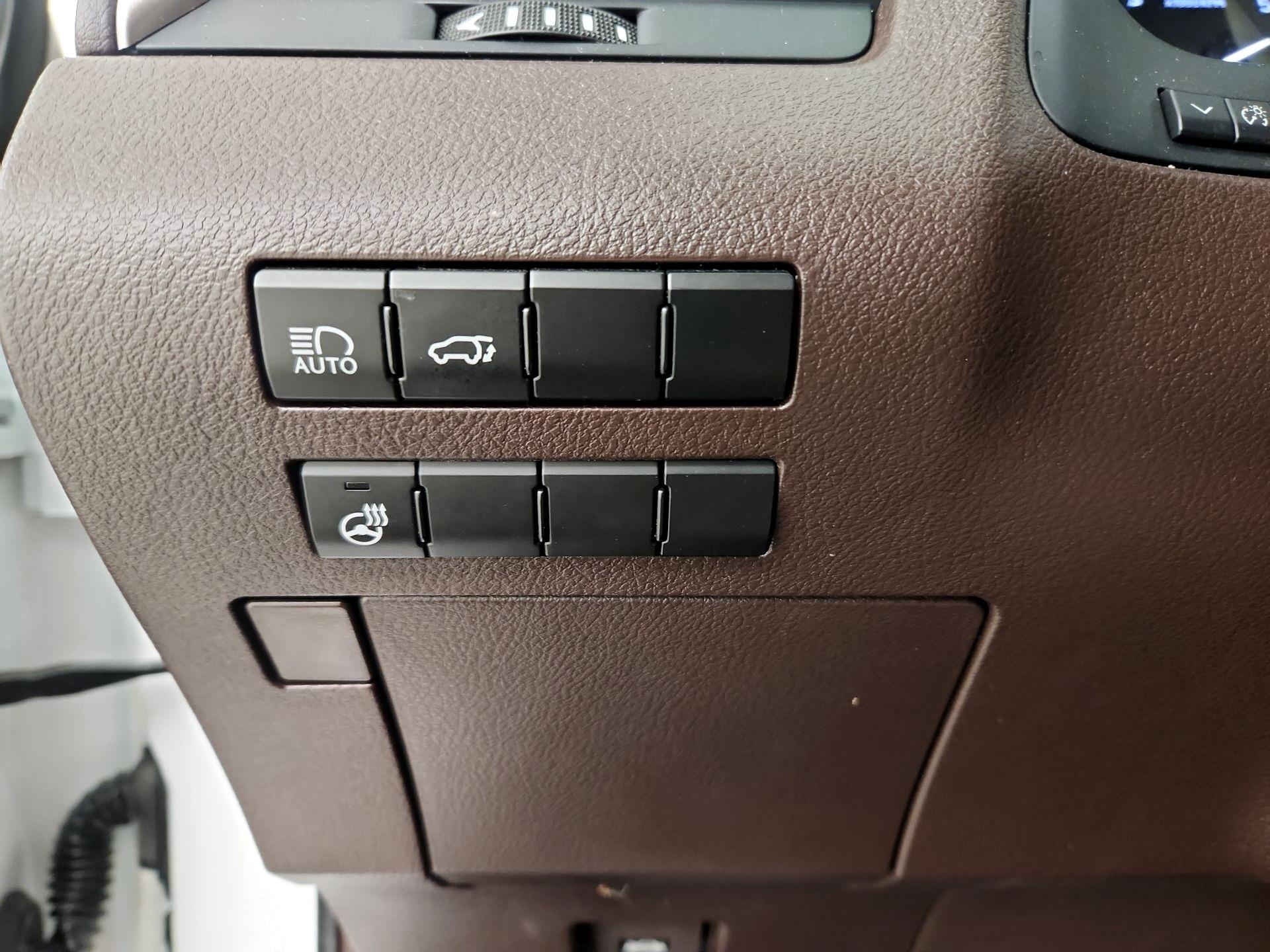 Thumbnail: 2017 Lexus RX - 13