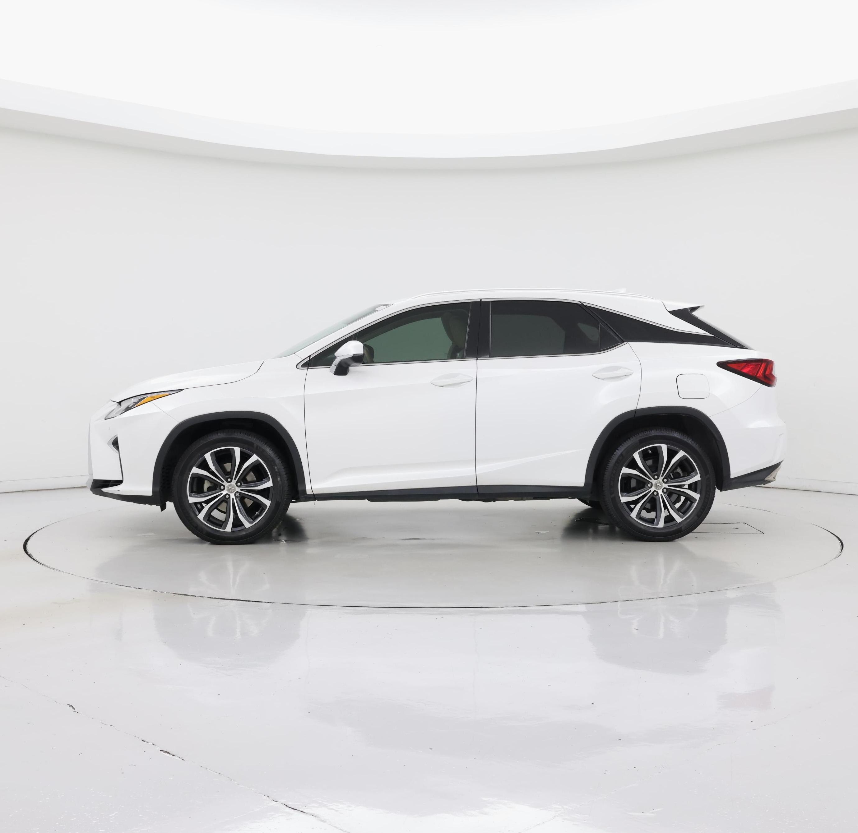 Thumbnail: 2017 Lexus RX - 3