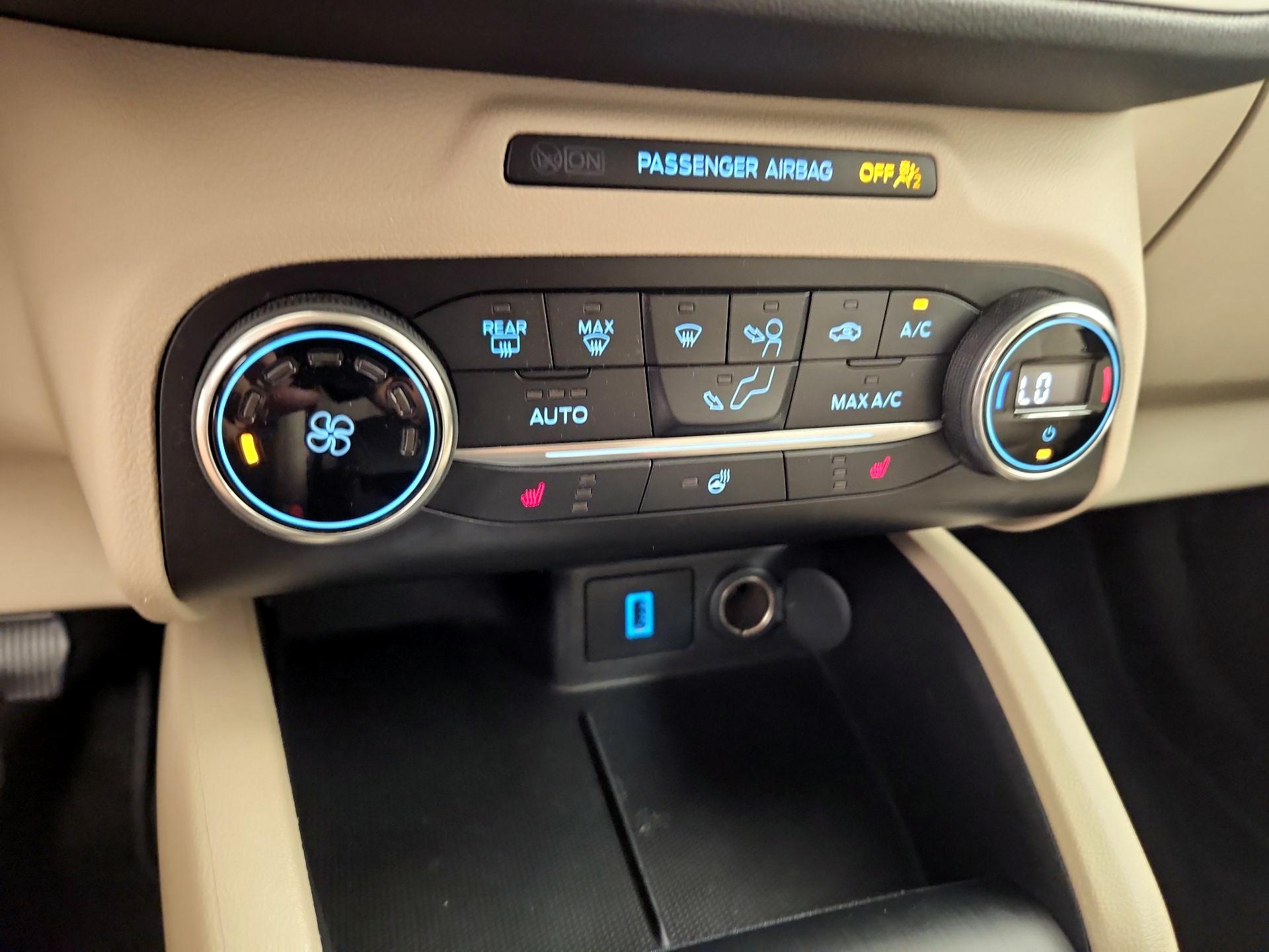 Thumbnail: 2020 Ford Escape - 16