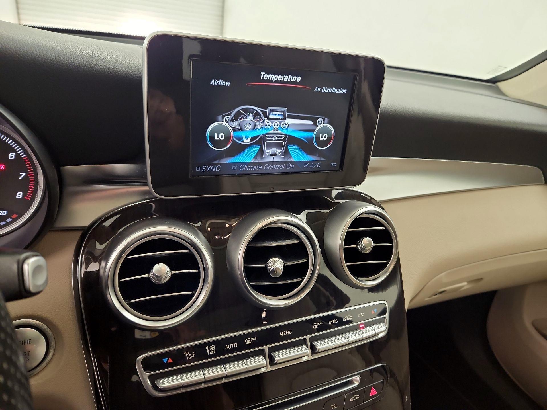 Thumbnail: 2016 Mercedes-Benz GLC - 16