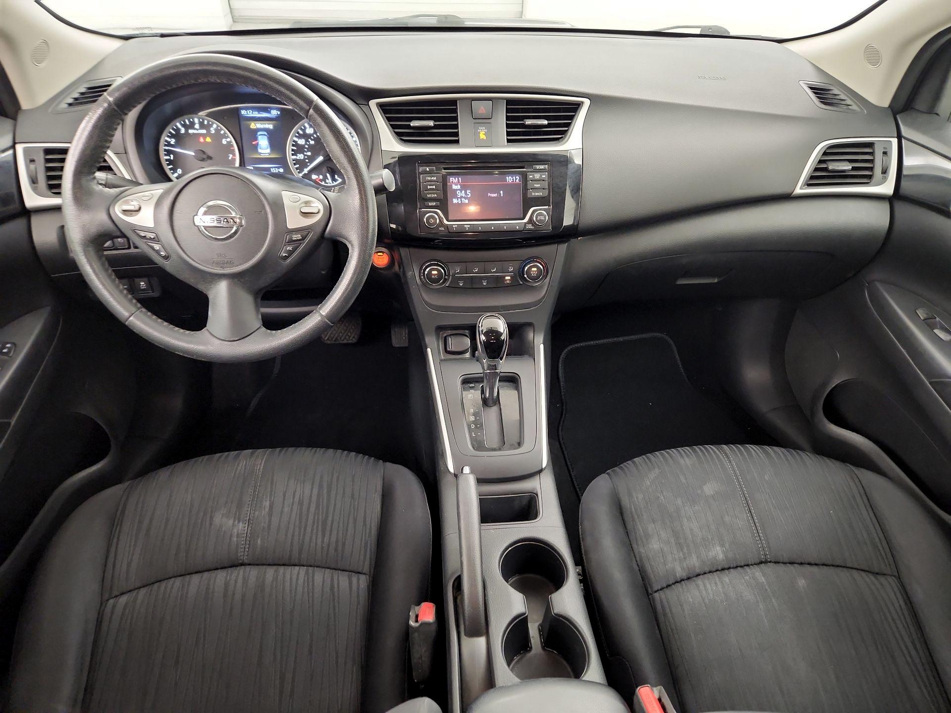 Thumbnail: 2016 Nissan Sentra - 9