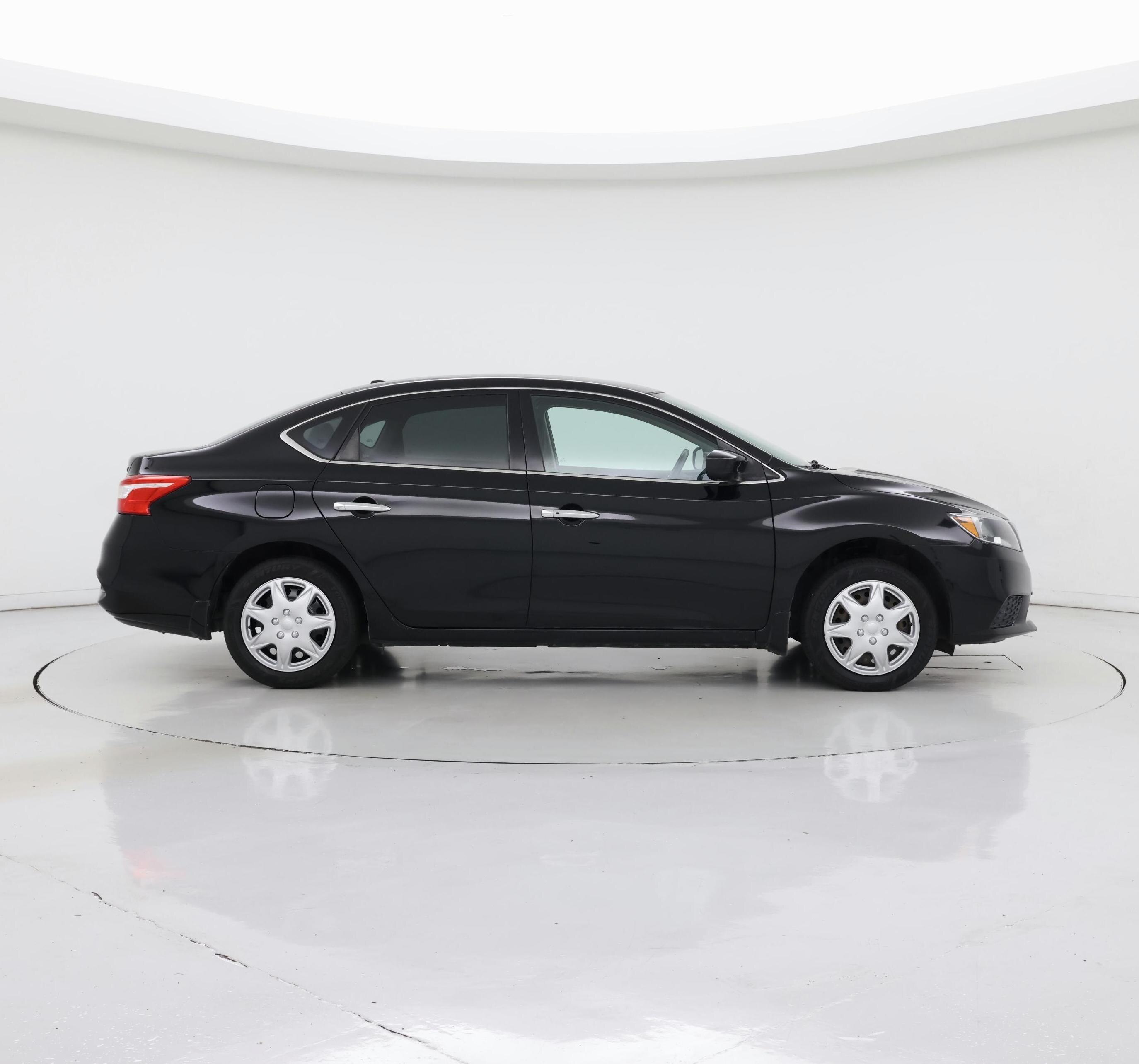 Thumbnail: 2016 Nissan Sentra - 7