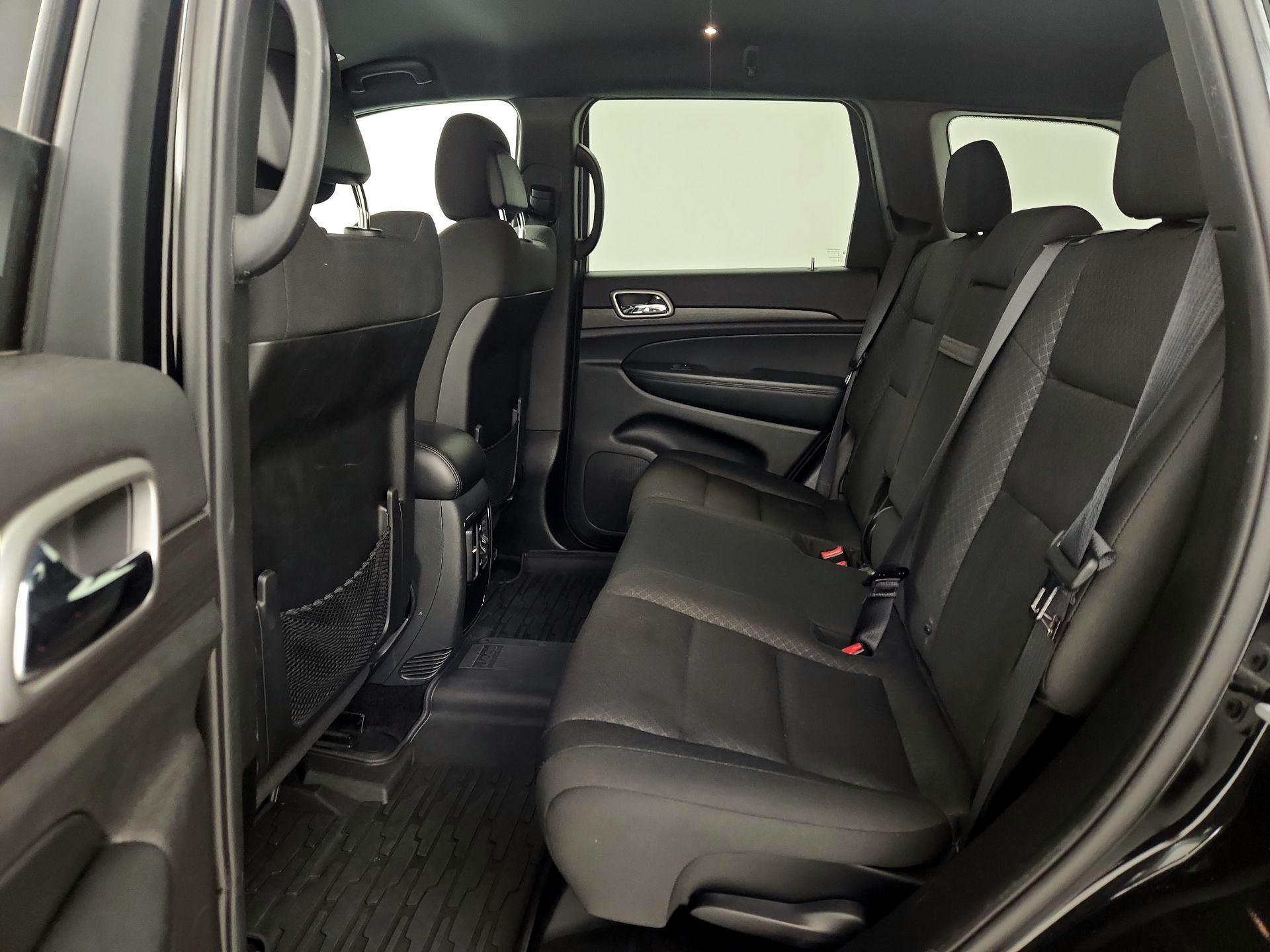 Thumbnail: 2018 Jeep Grand Cherokee - 19