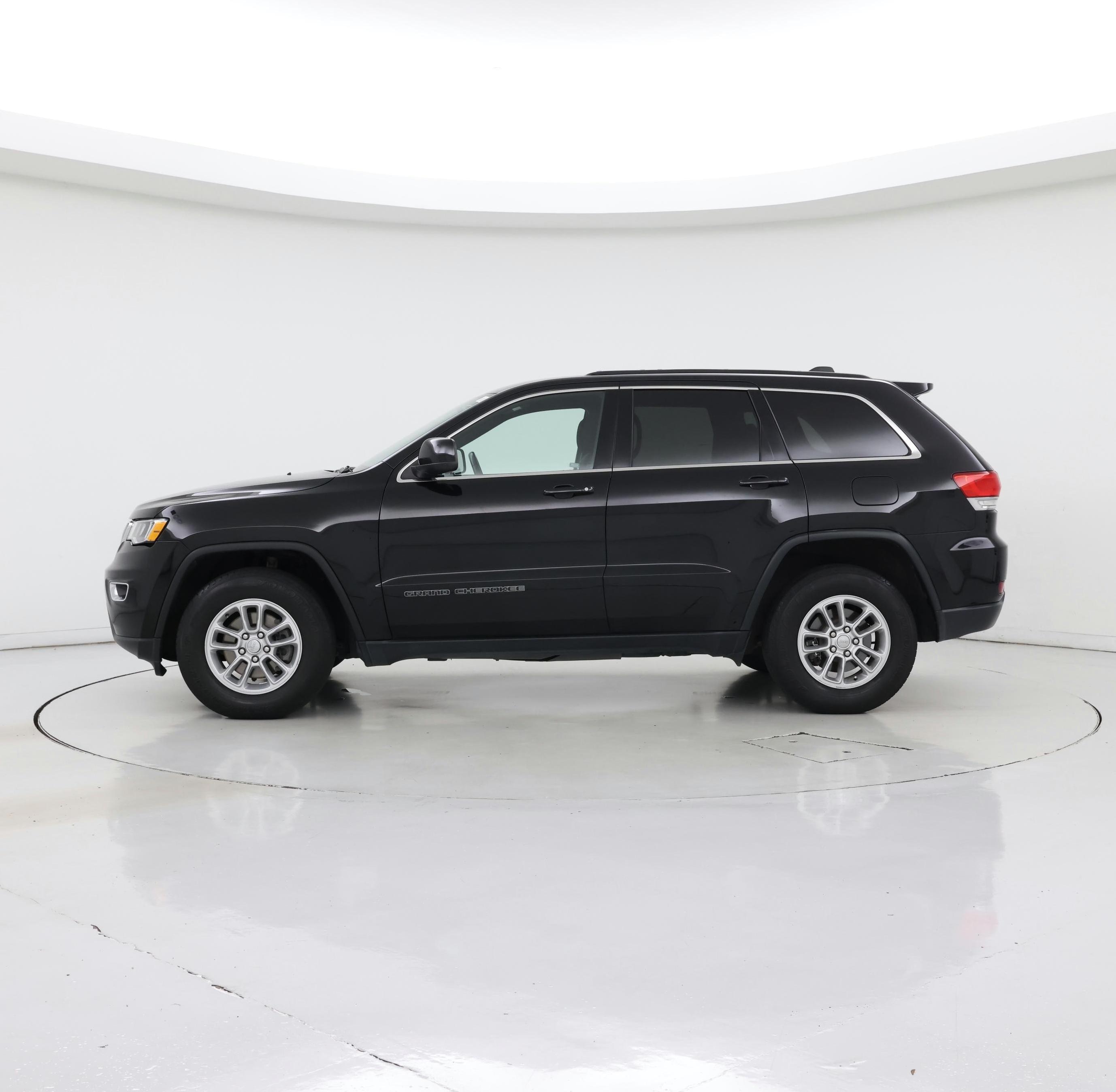 Thumbnail: 2018 Jeep Grand Cherokee - 3