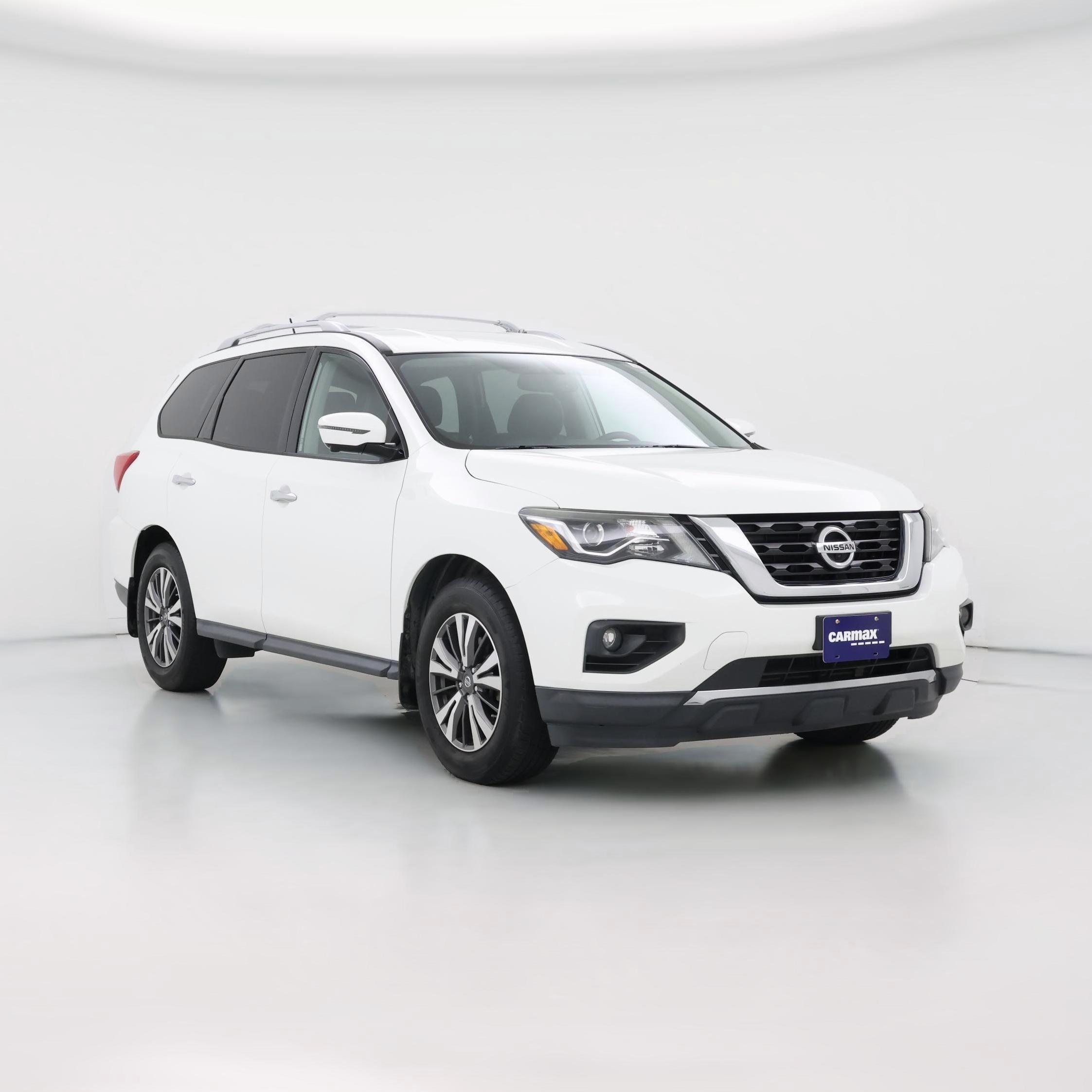 Thumbnail: 2017 Nissan Pathfinder - 1