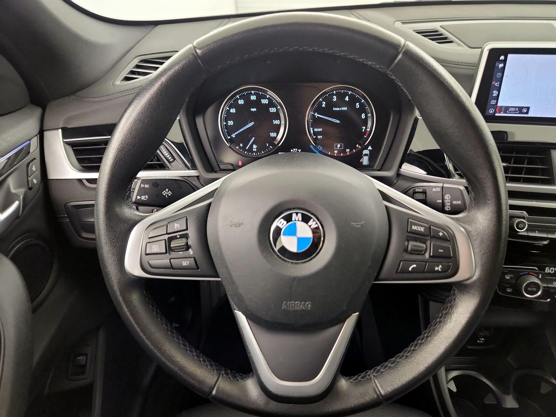 Thumbnail: 2022 BMW X1 - 10