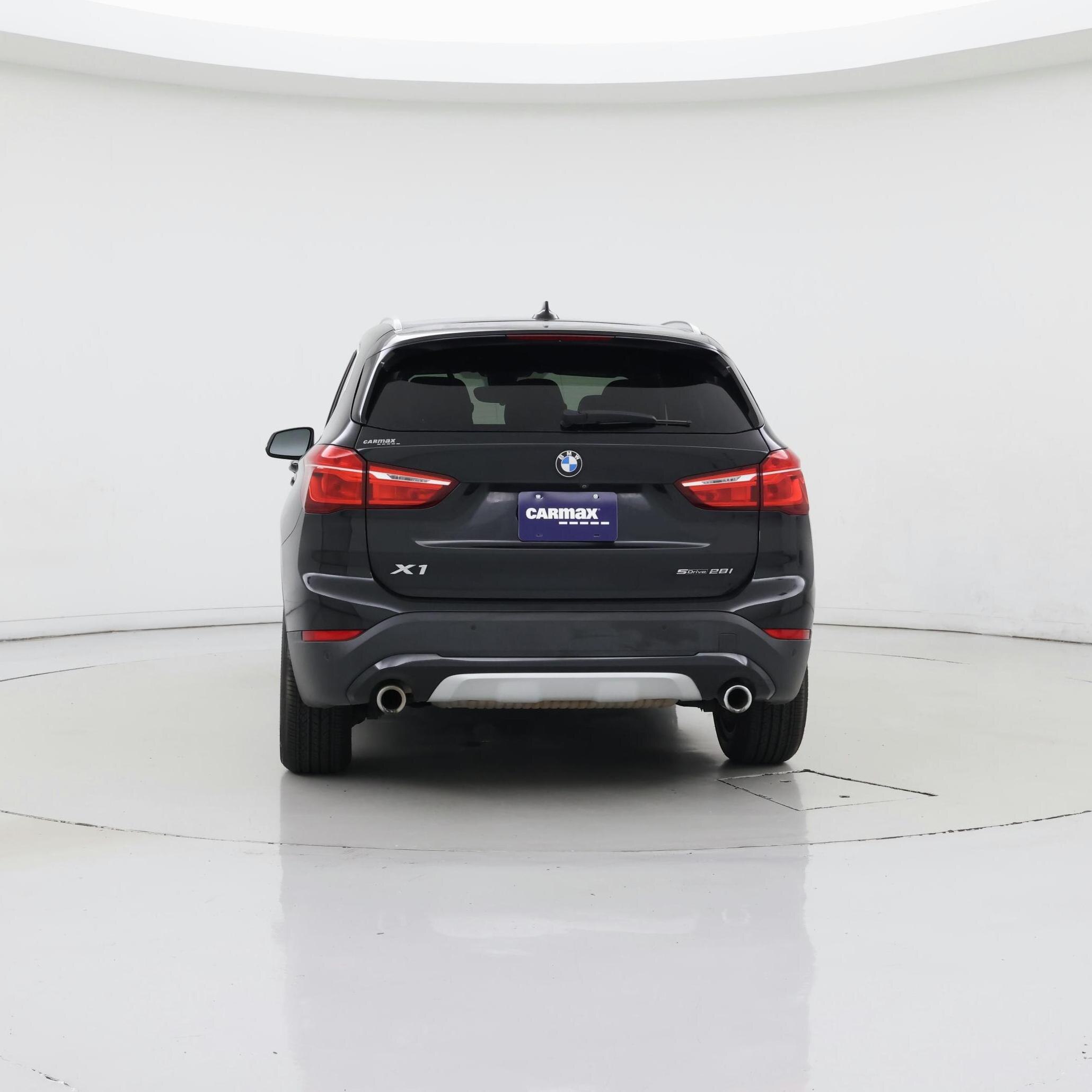 Thumbnail: 2022 BMW X1 - 6