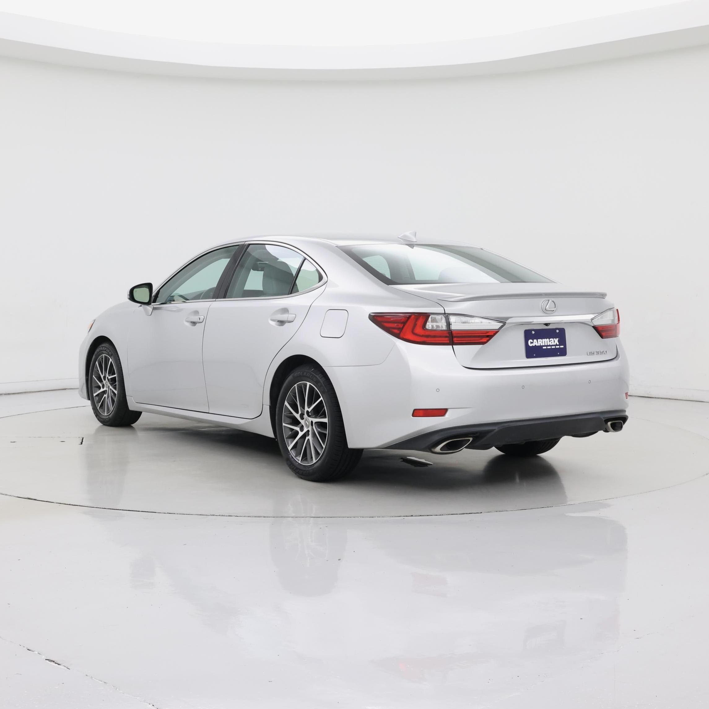 Thumbnail: 2016 Lexus ES - 2