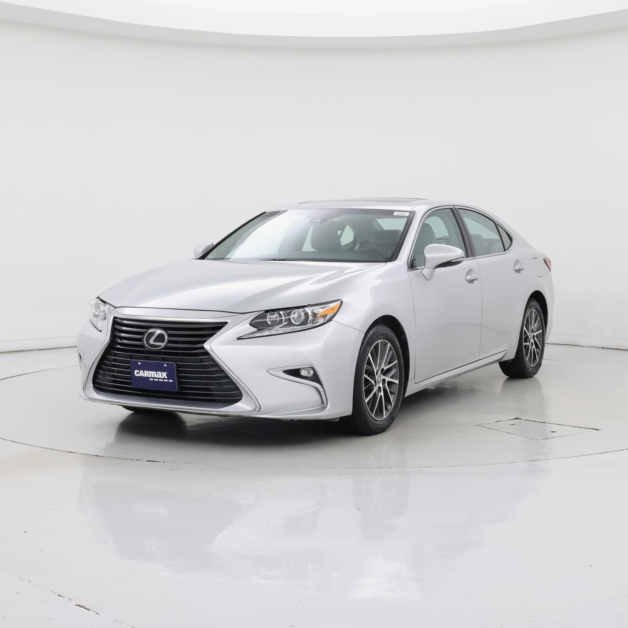 Thumbnail: 2016 Lexus ES - 4
