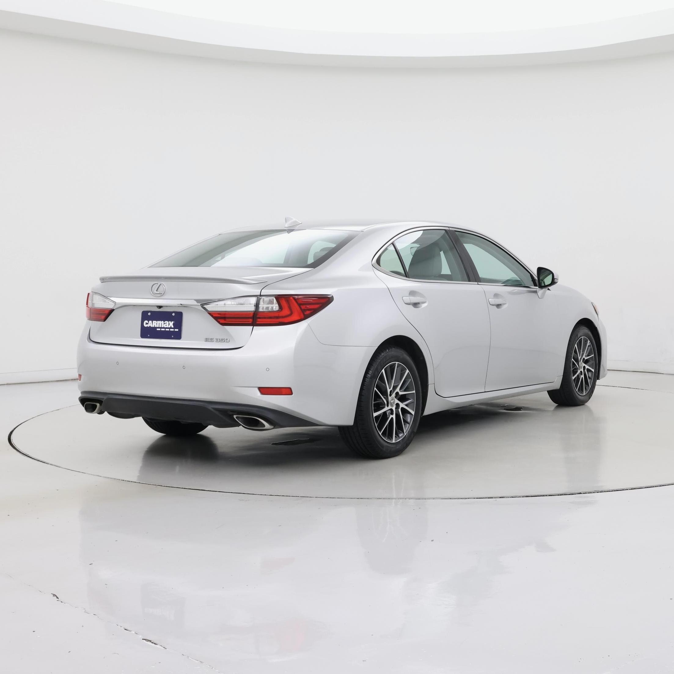 Thumbnail: 2016 Lexus ES - 8