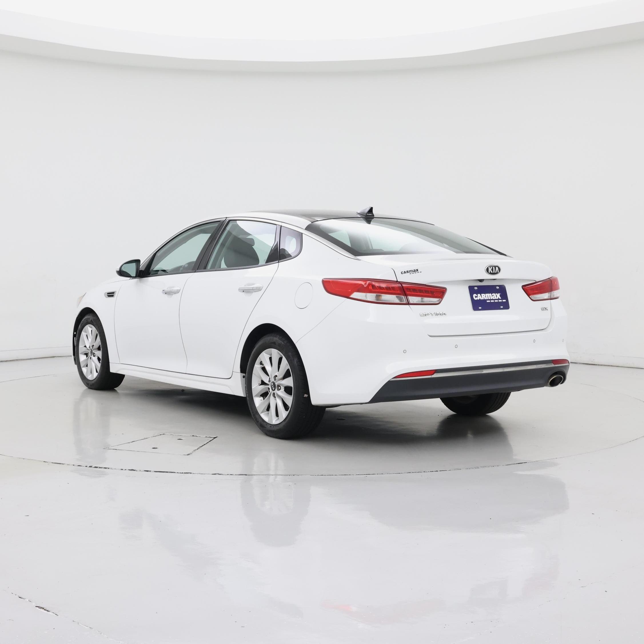 Thumbnail: 2017 Kia Optima - 2
