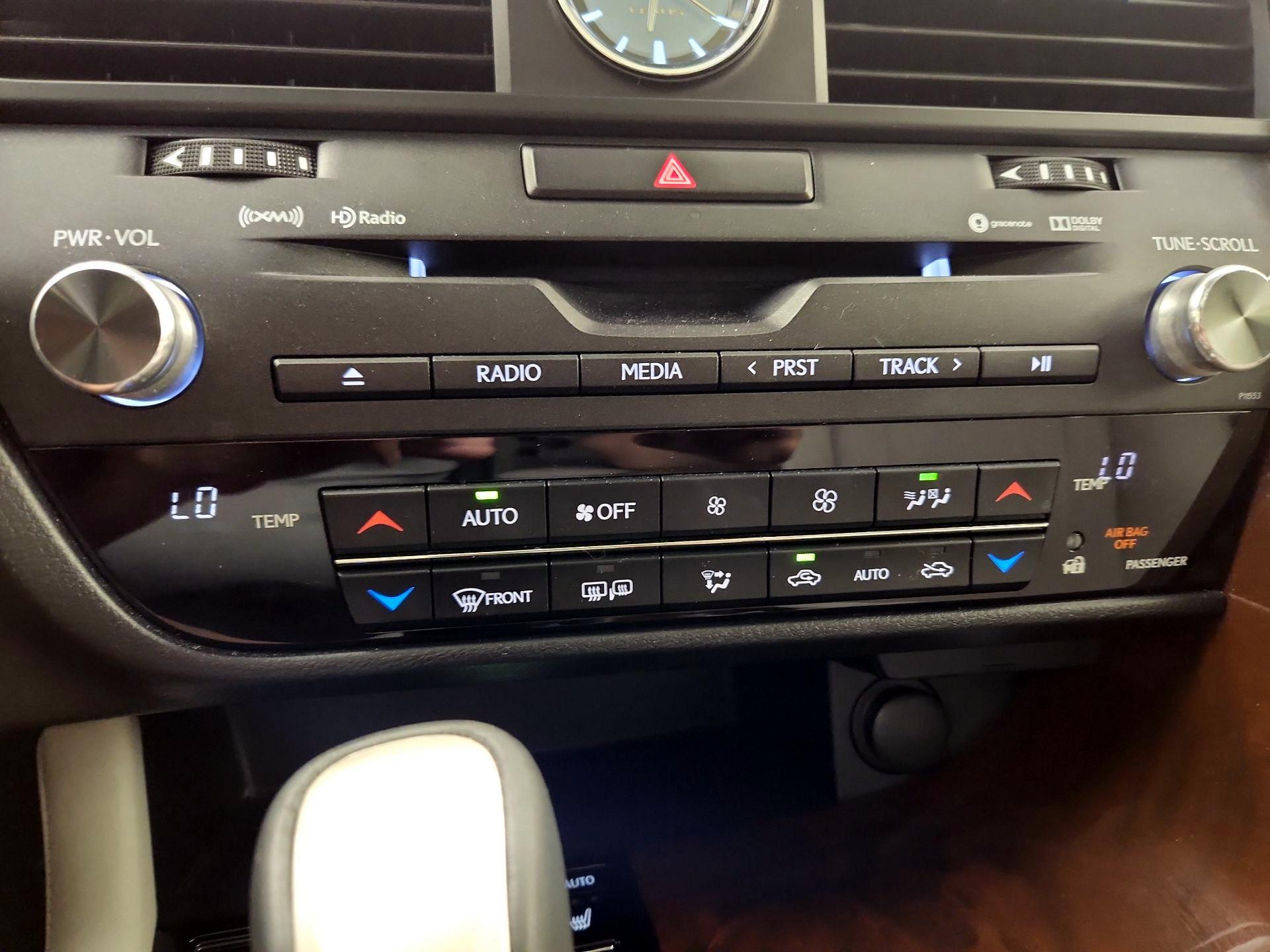 Thumbnail: 2017 Lexus RX - 16