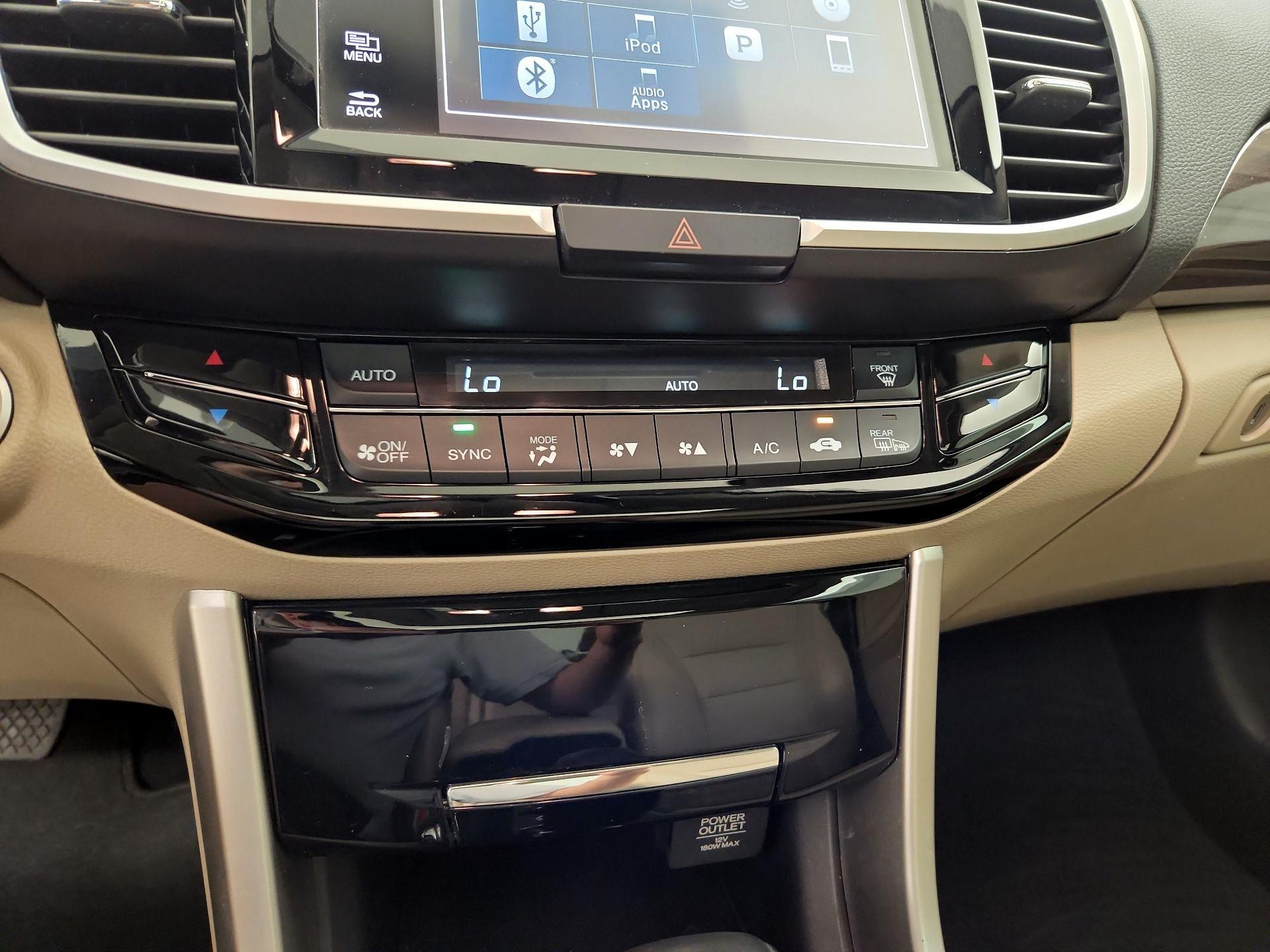 Thumbnail: 2017 Honda Accord - 16