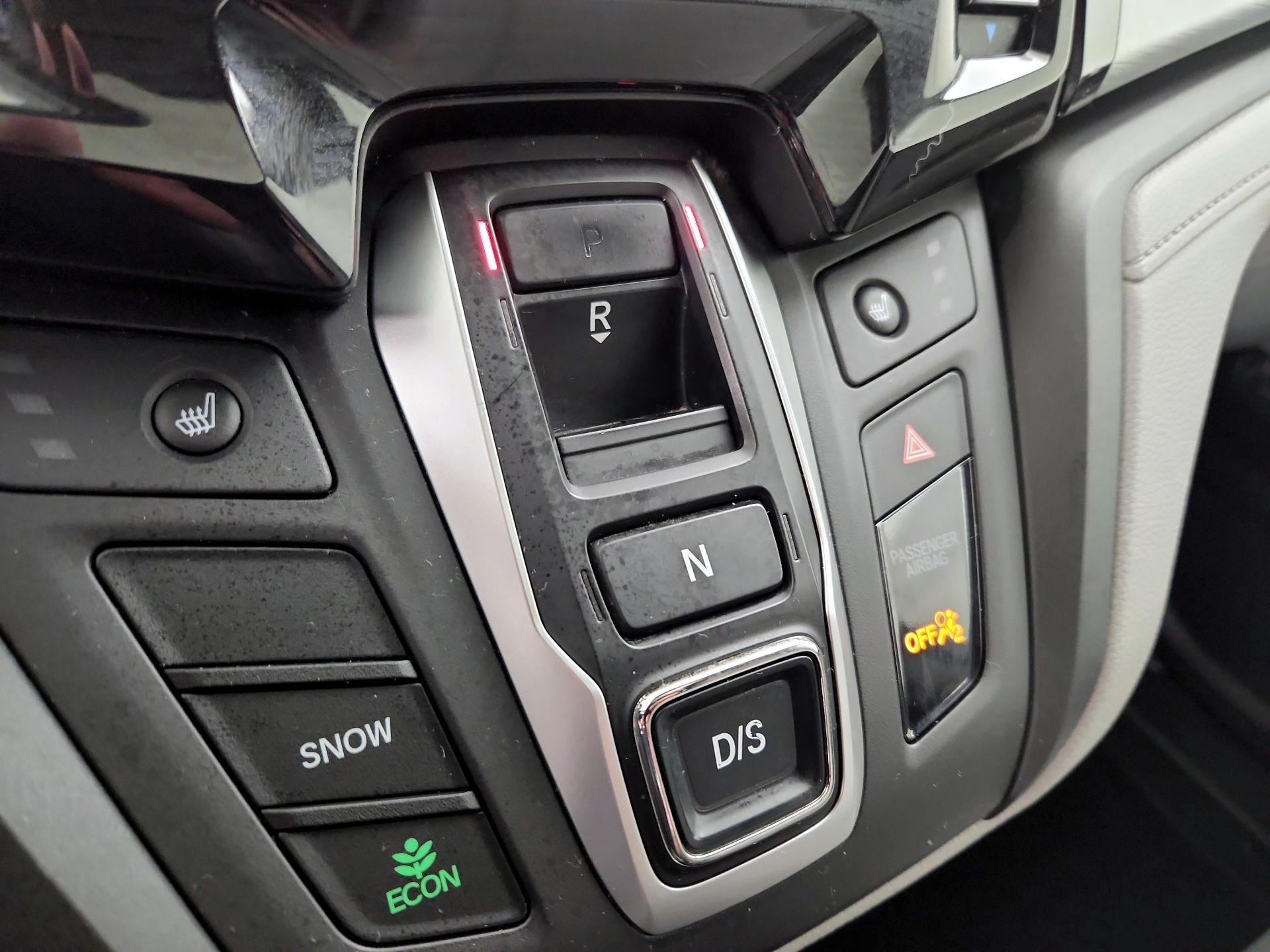 Thumbnail: 2019 Honda Odyssey - 18