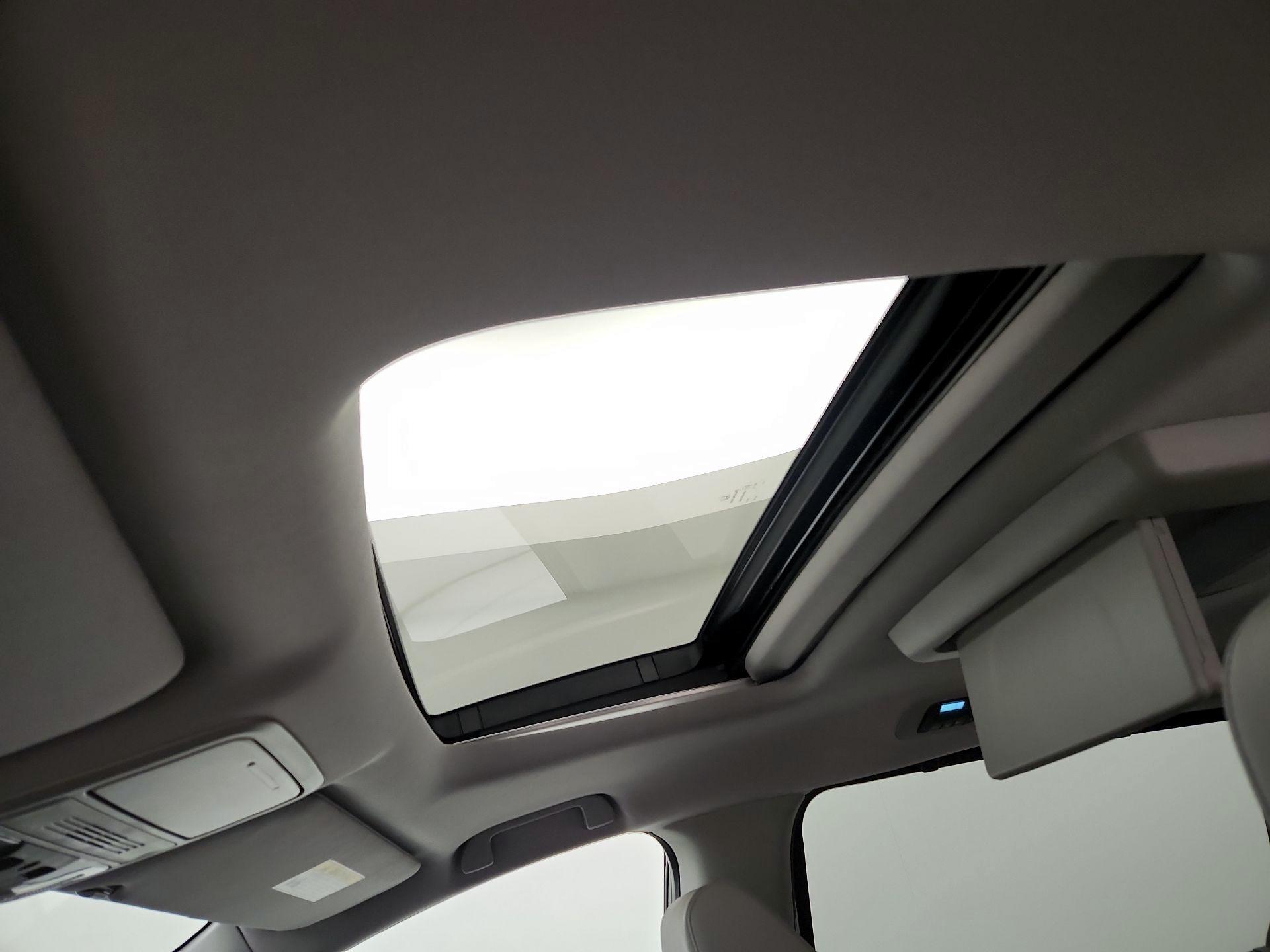Thumbnail: 2019 Honda Odyssey - 20
