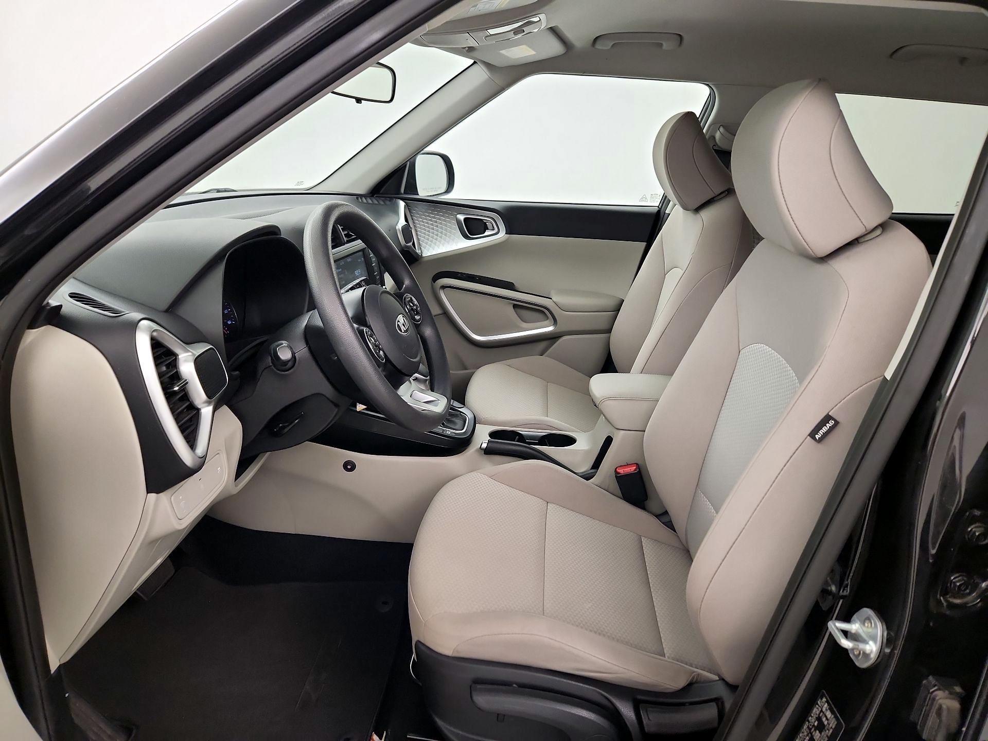 Thumbnail: 2020 Kia Soul - 11