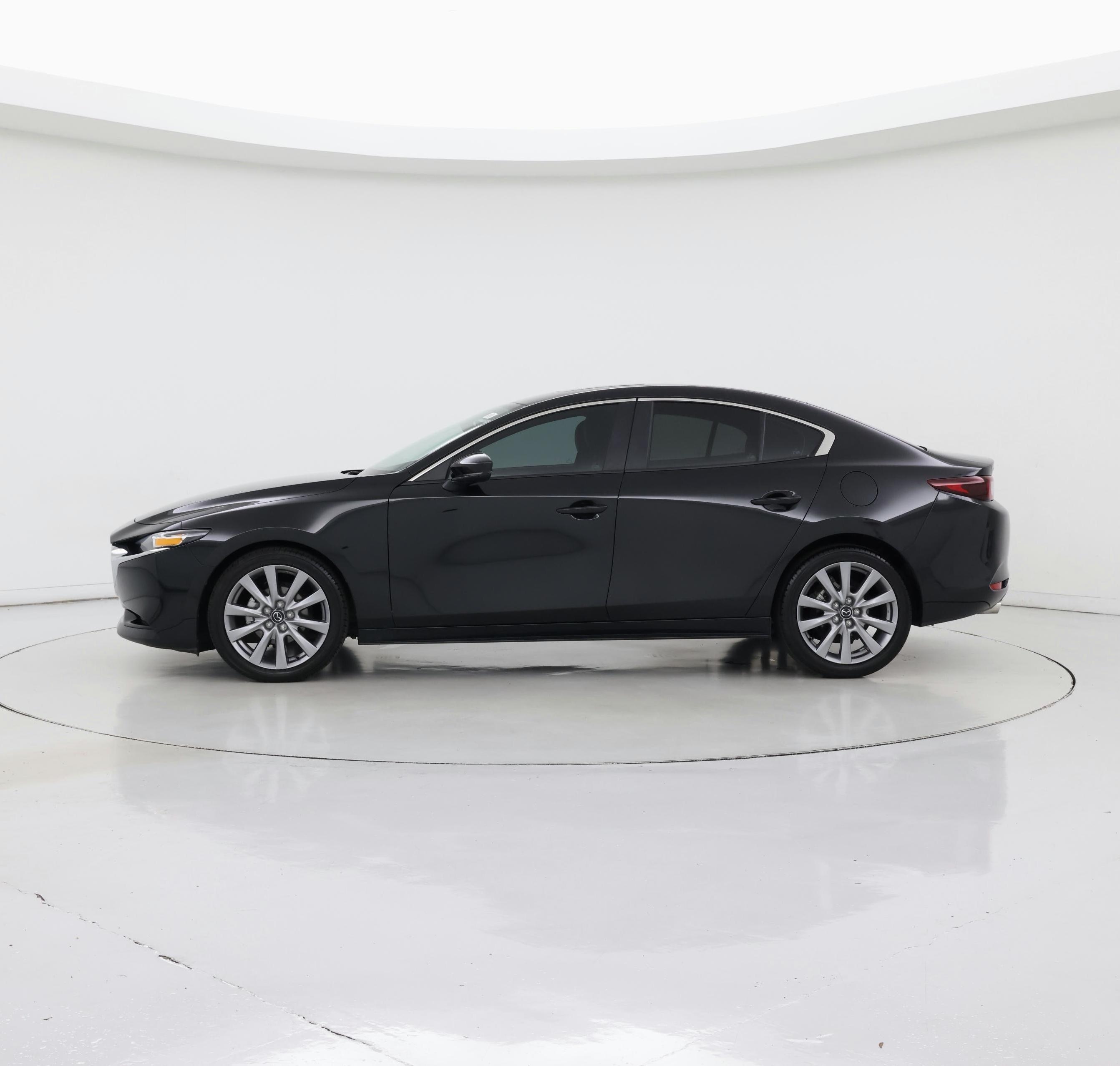 Thumbnail: 2022 Mazda Mazda3 - 3