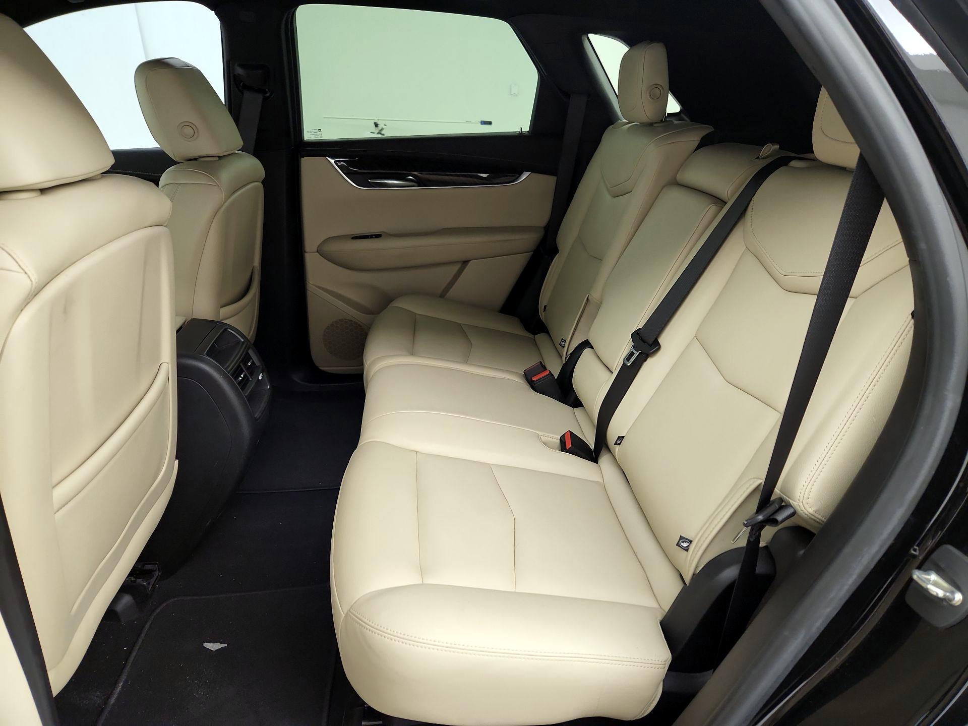 Thumbnail: 2019 Cadillac XT5 - 19