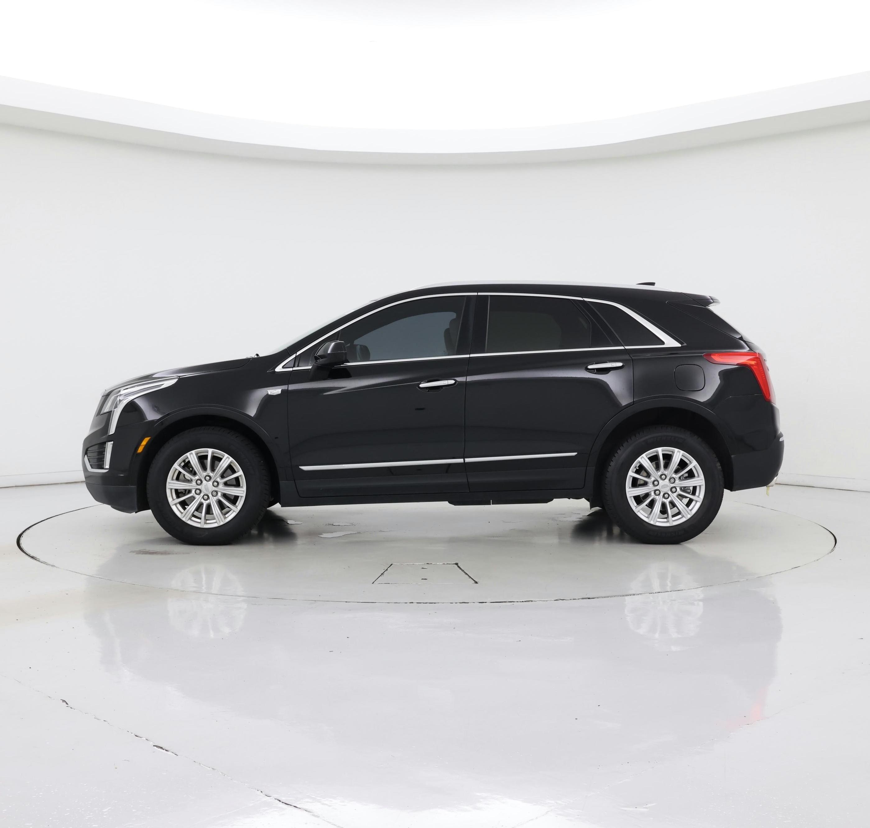 Thumbnail: 2019 Cadillac XT5 - 3