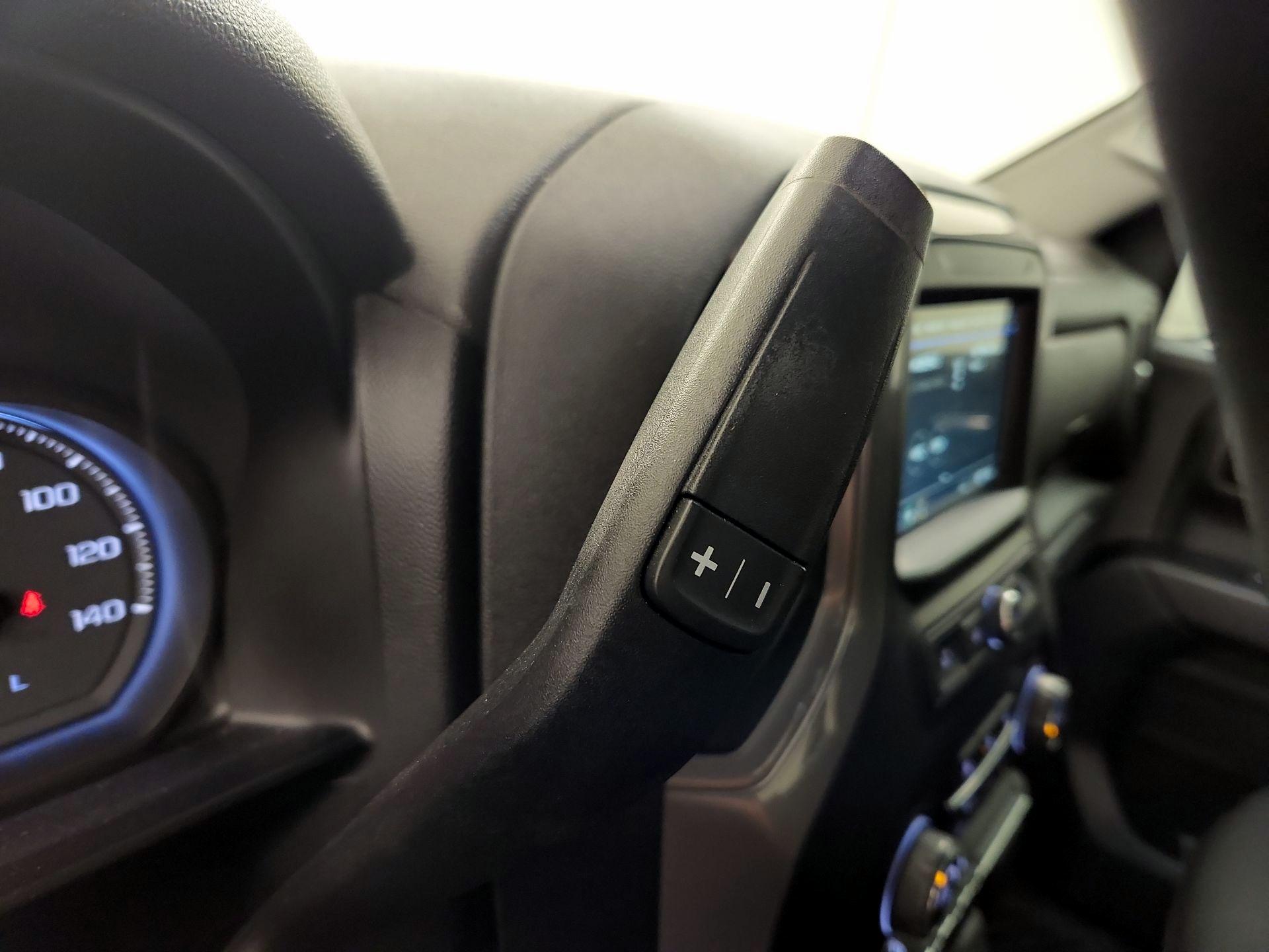 Thumbnail: 2019 Chevrolet Silverado 1500 - 17