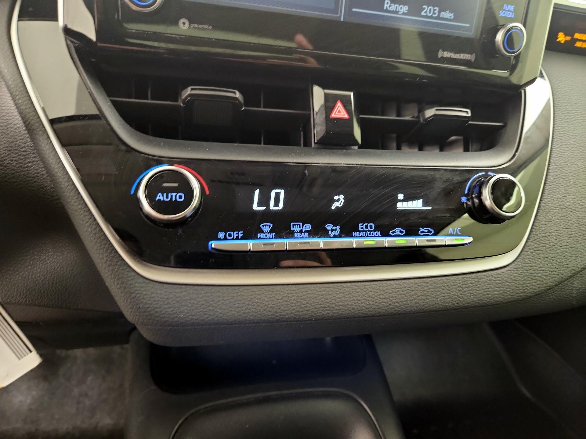 Thumbnail: 2021 Toyota Corolla - 16