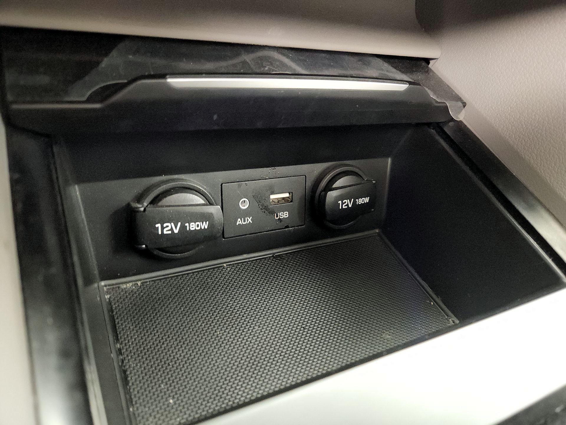 Thumbnail: 2018 Hyundai Elantra - 18