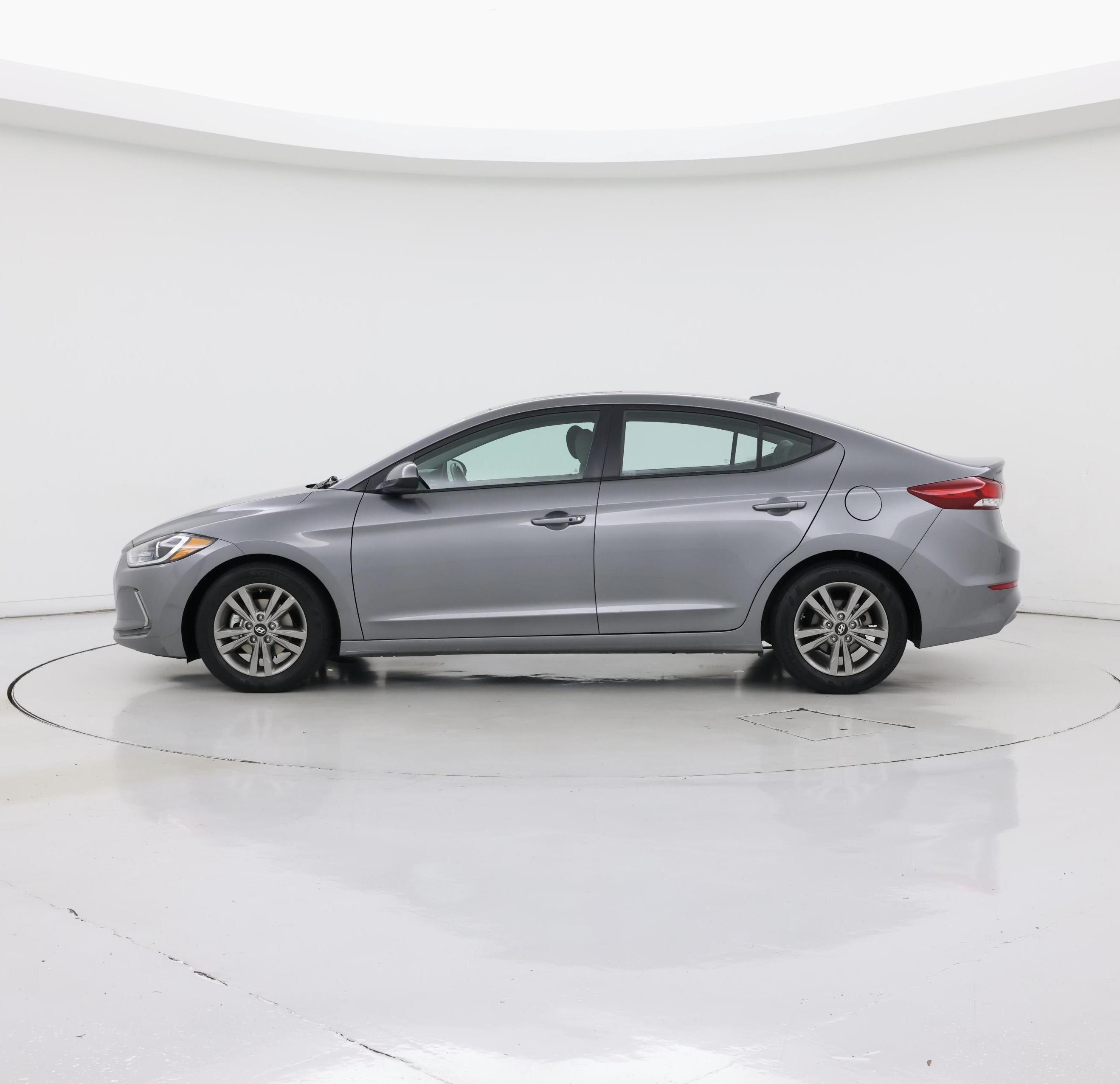 Thumbnail: 2018 Hyundai Elantra - 3