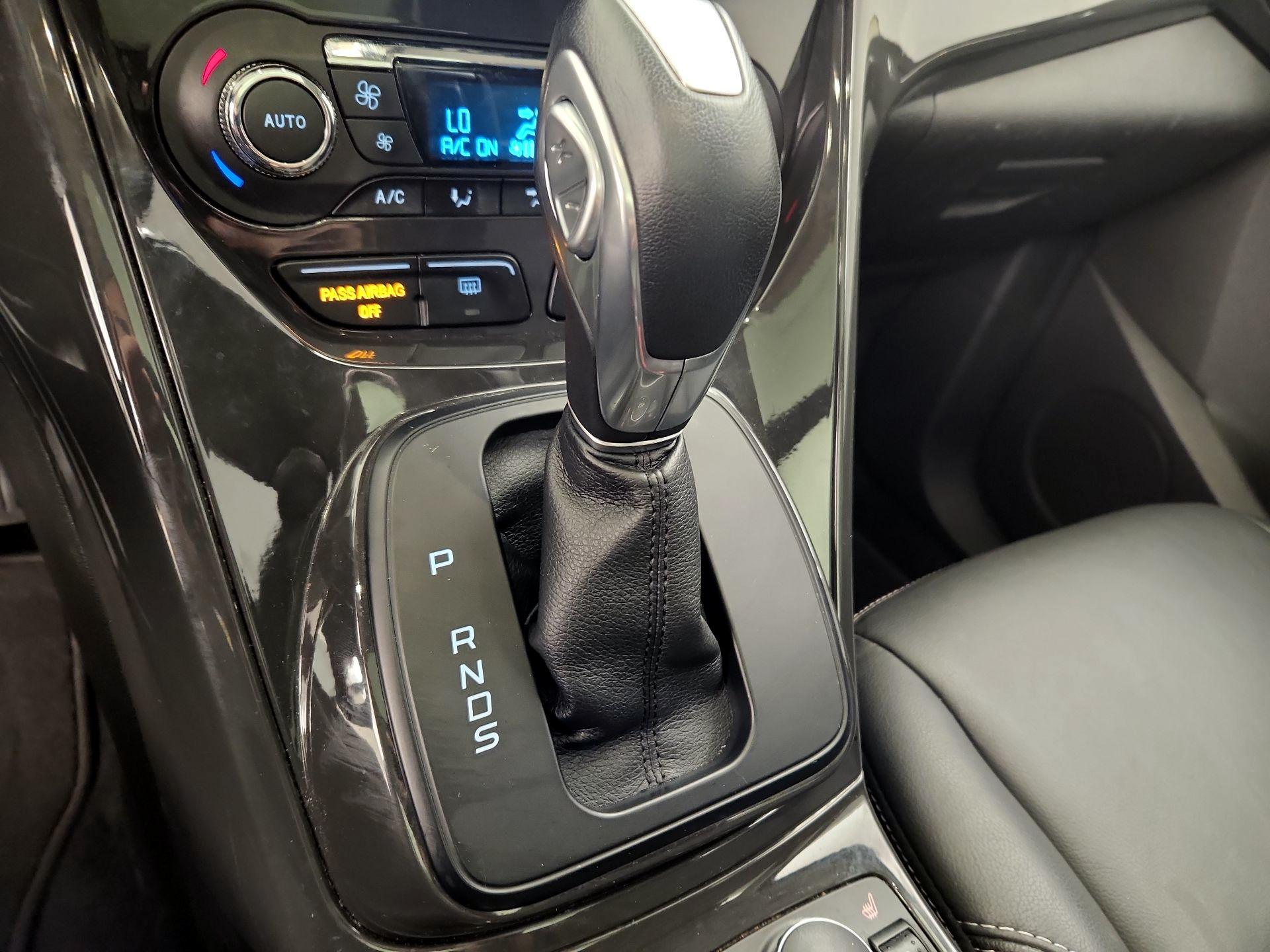 Thumbnail: 2016 Ford Escape - 18