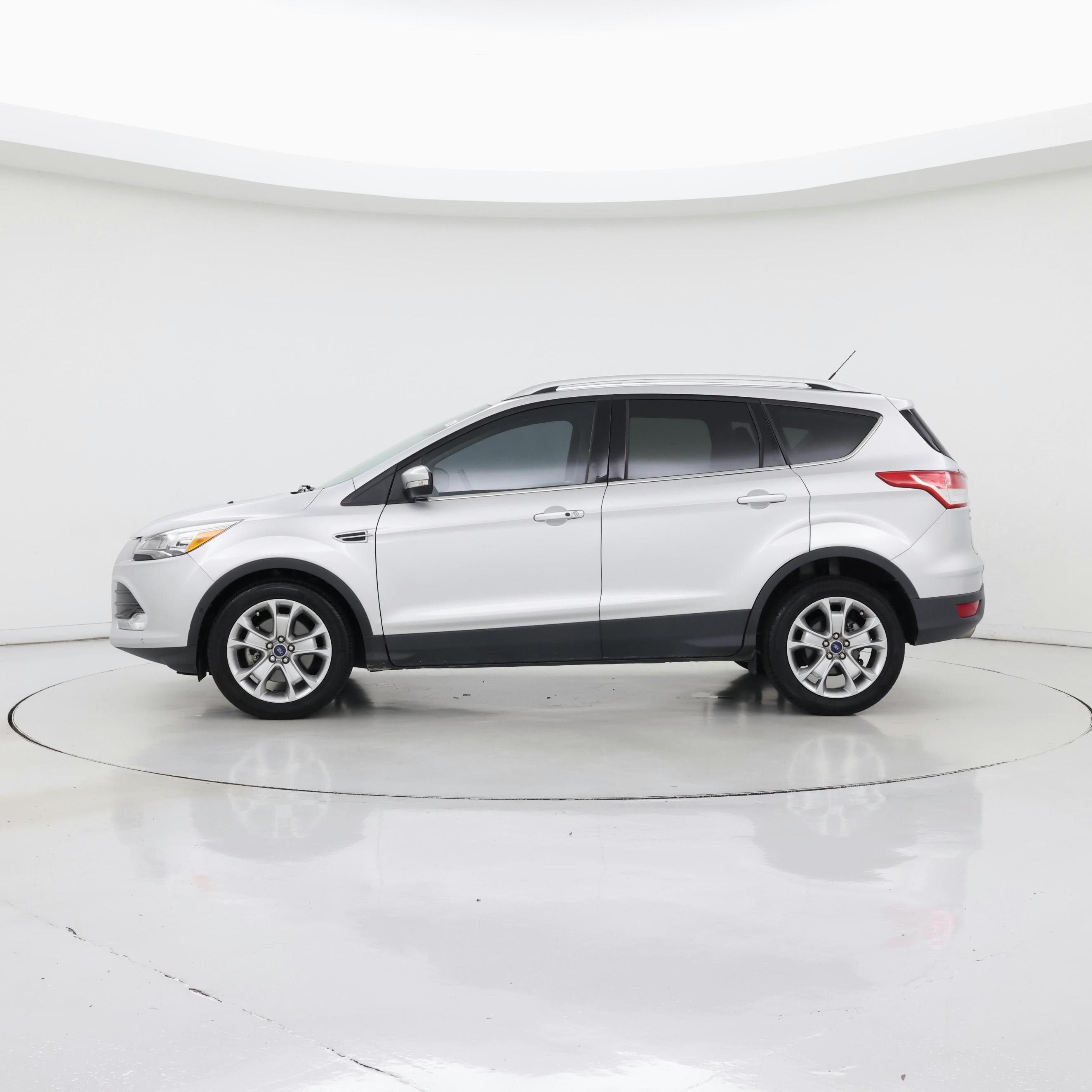 Thumbnail: 2016 Ford Escape - 3