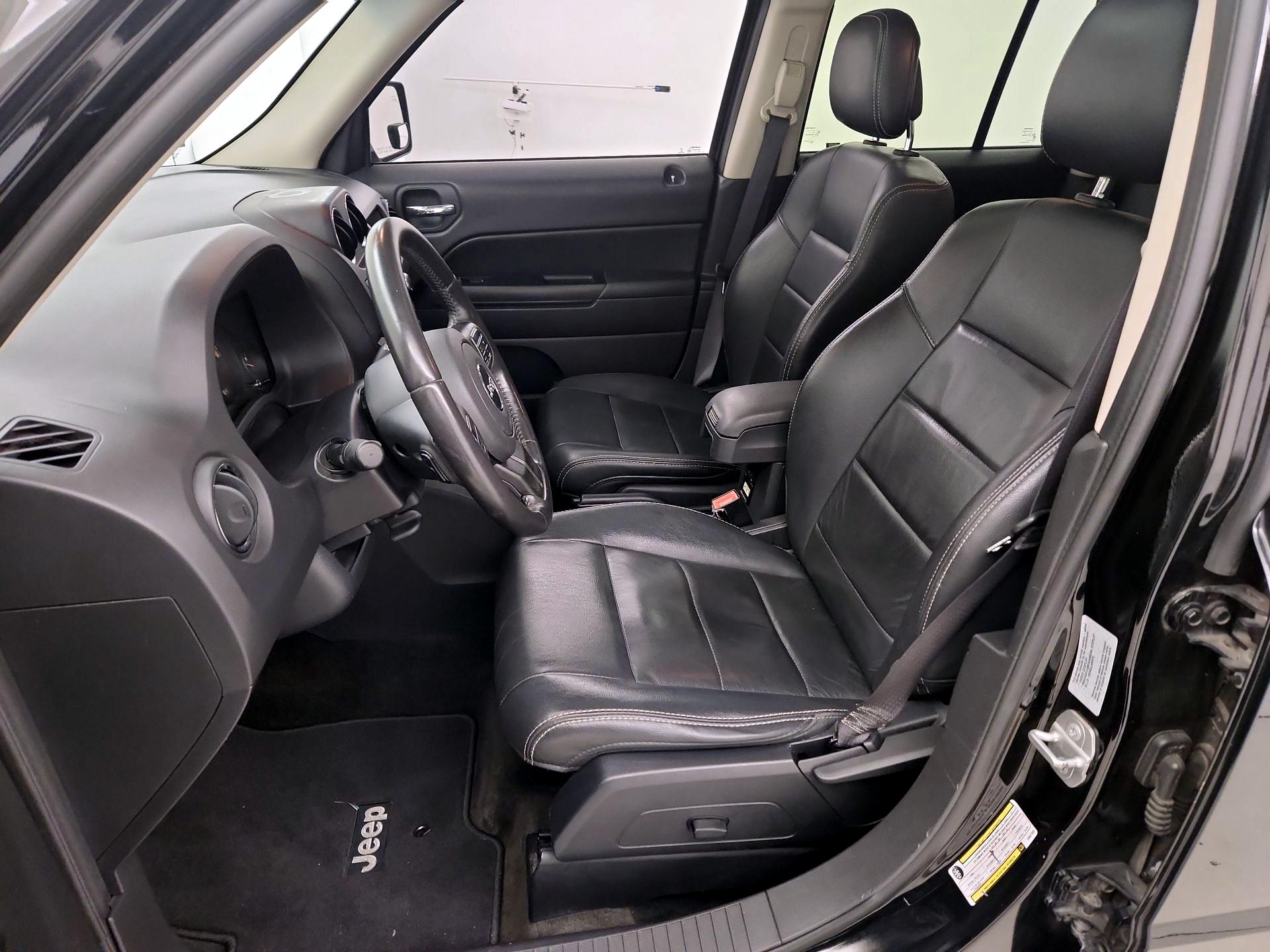 Thumbnail: 2016 Jeep Patriot - 11