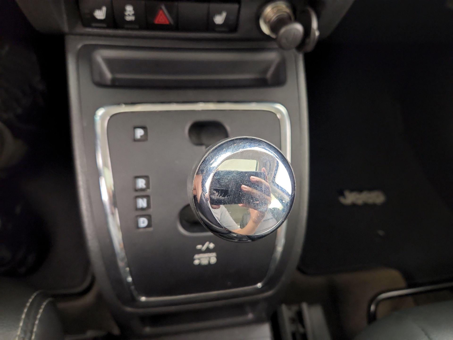 Thumbnail: 2016 Jeep Patriot - 15