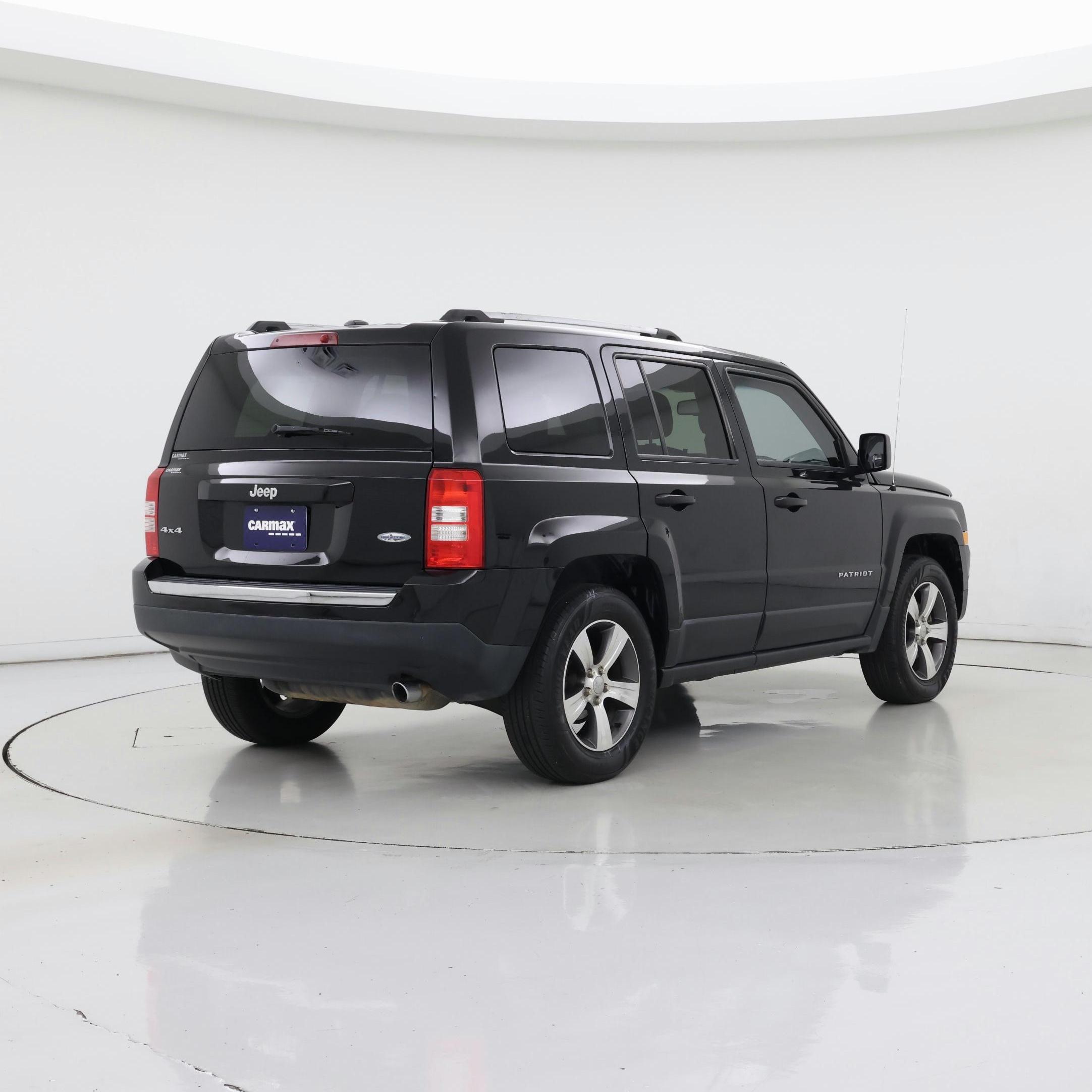 Thumbnail: 2016 Jeep Patriot - 8