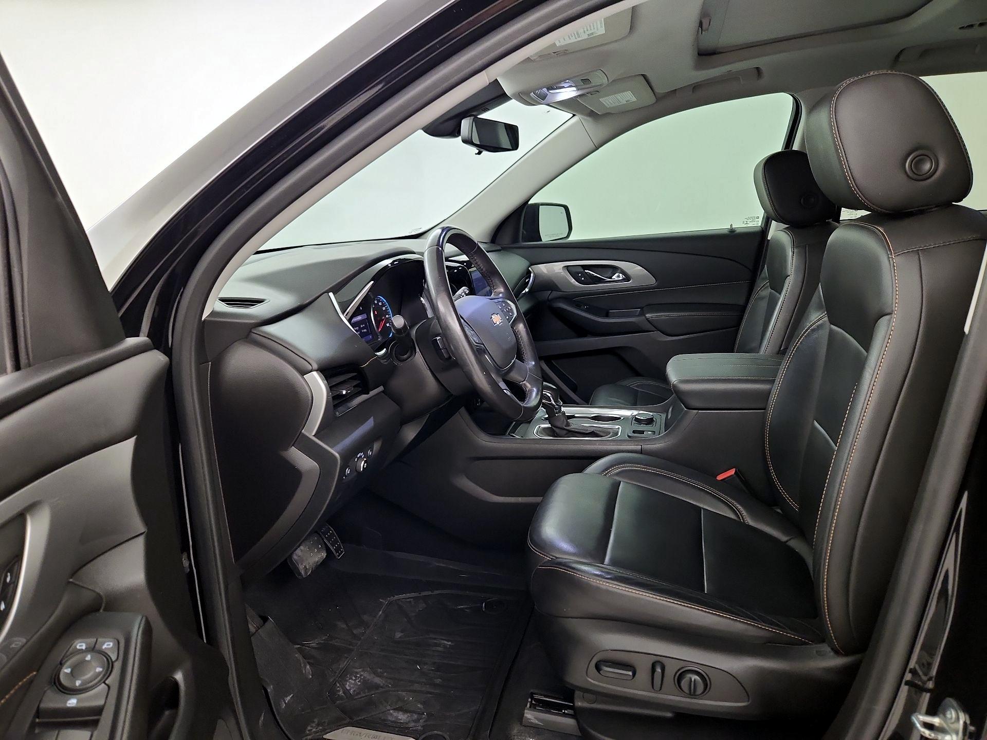 Thumbnail: 2021 Chevrolet Traverse - 11