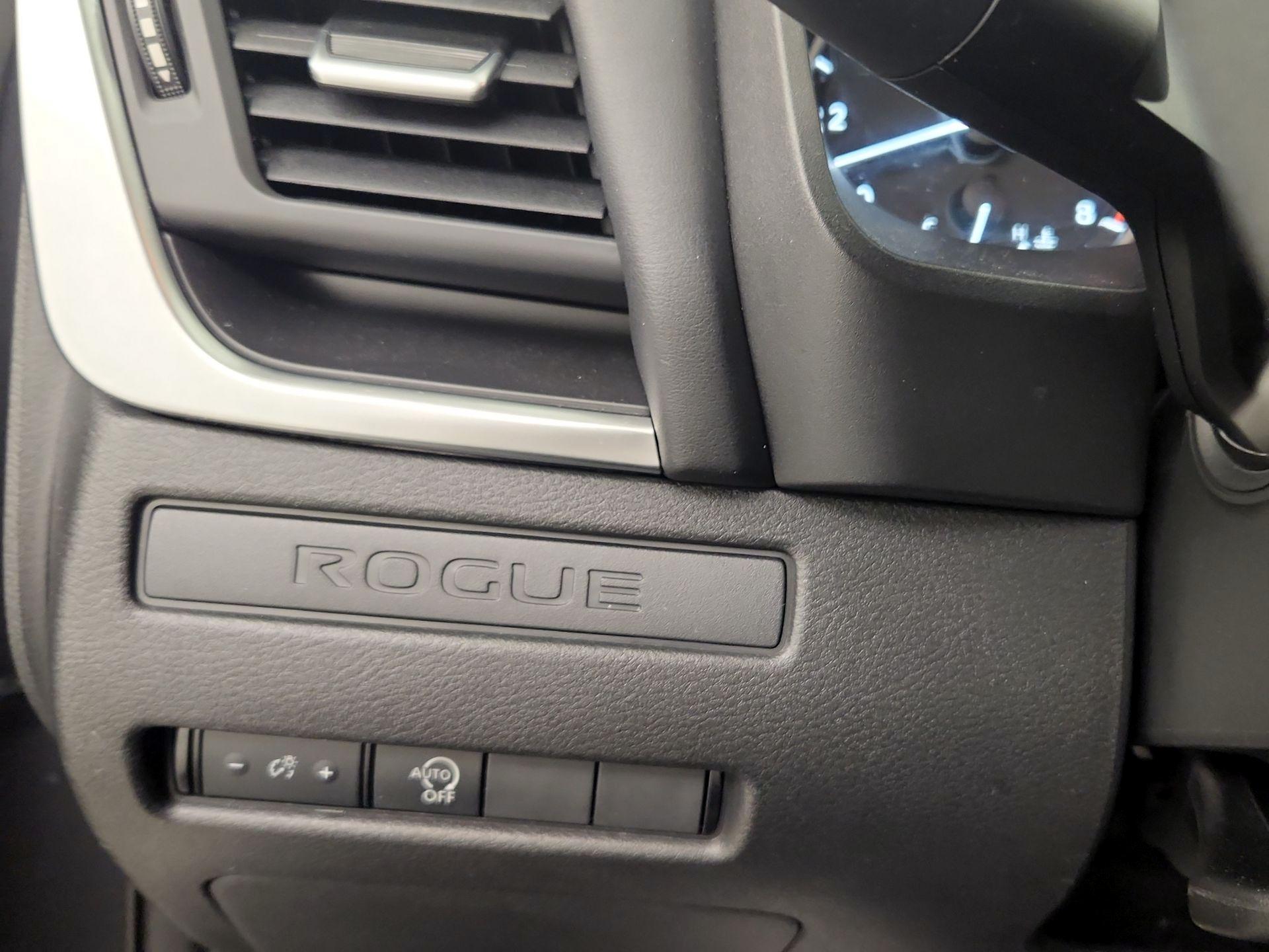 Thumbnail: 2023 Nissan Rogue - 13