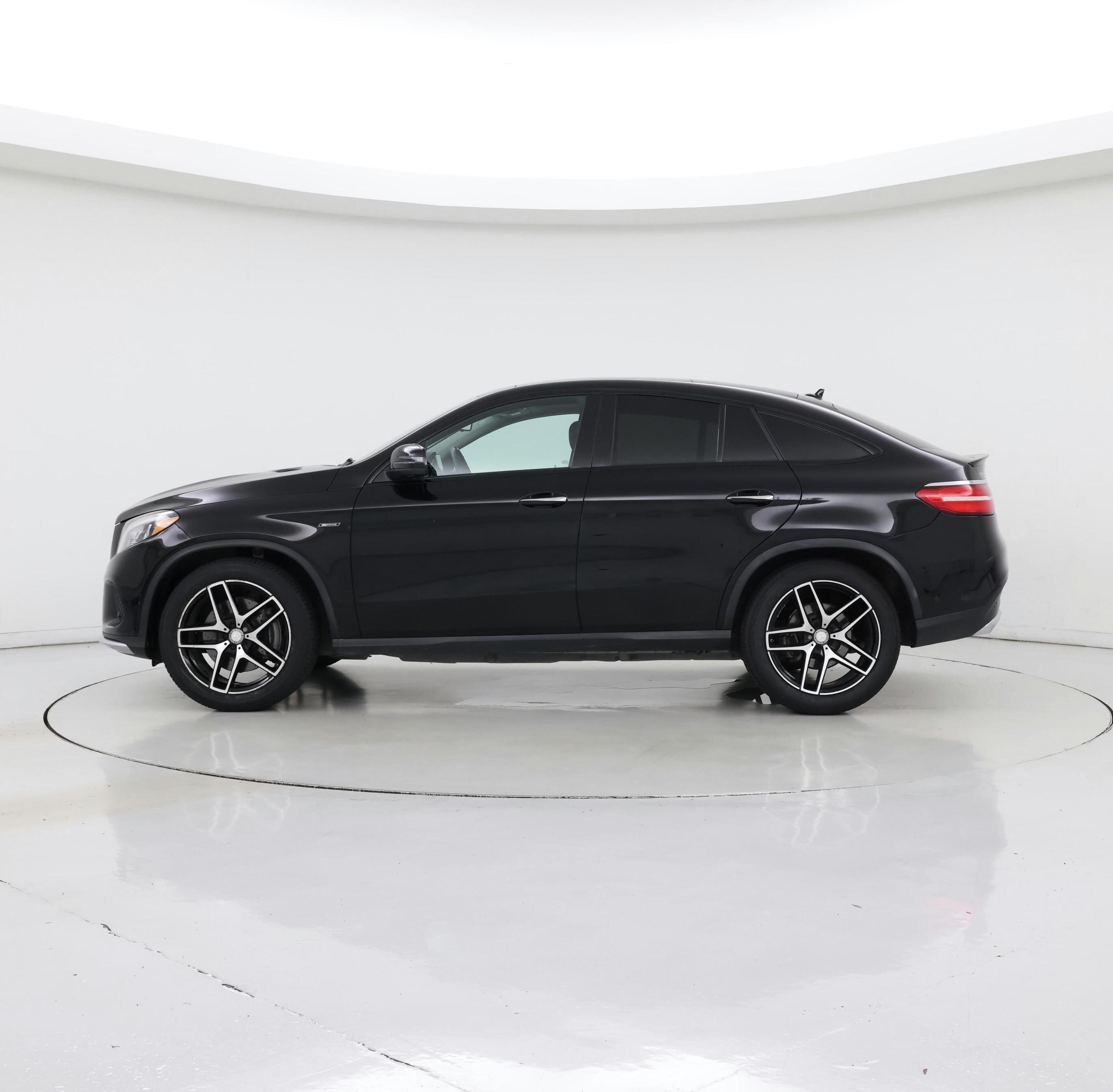 Thumbnail: 2016 Mercedes-Benz GLE - 3