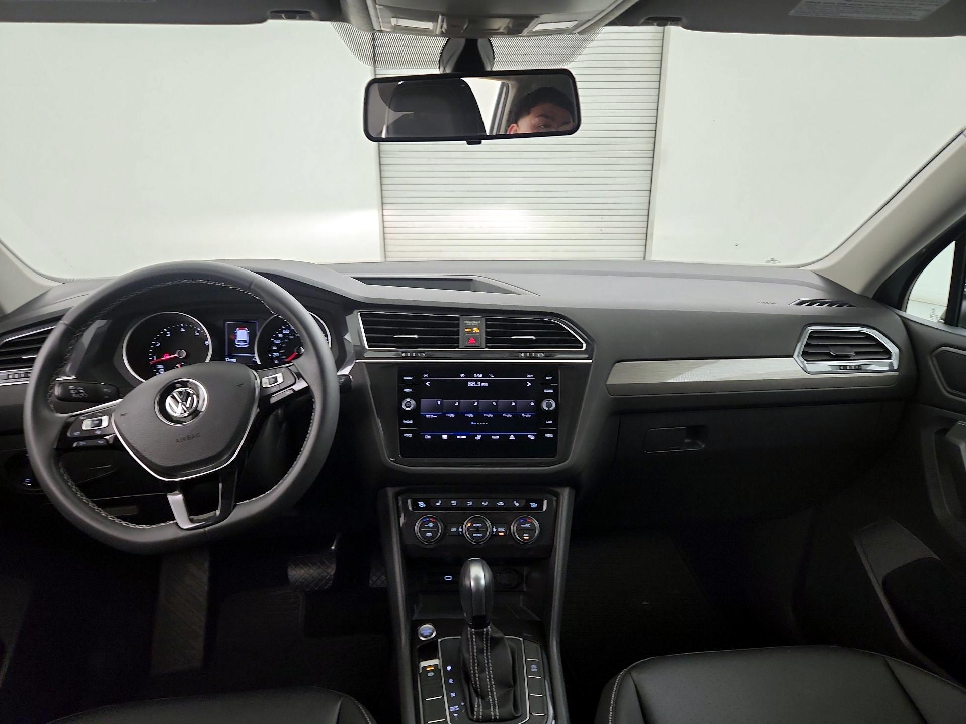 Thumbnail: 2021 Volkswagen Tiguan - 9