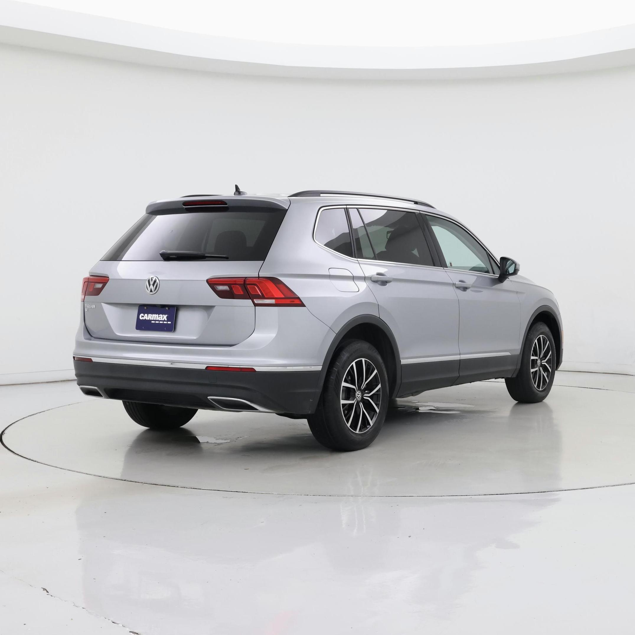 Thumbnail: 2021 Volkswagen Tiguan - 8