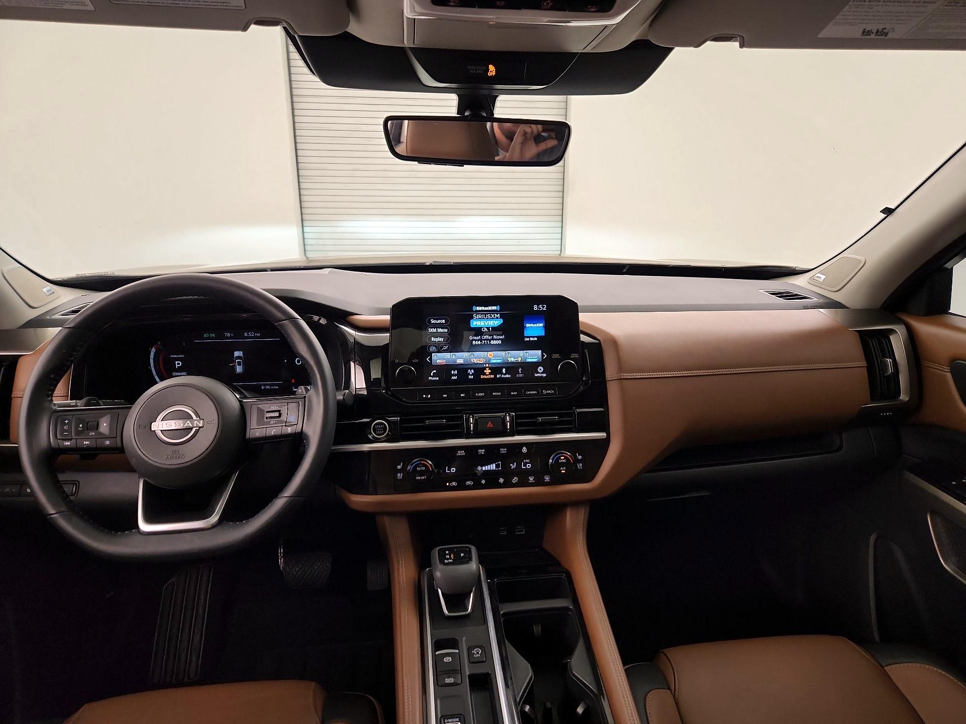 Thumbnail: 2023 Nissan Pathfinder - 9