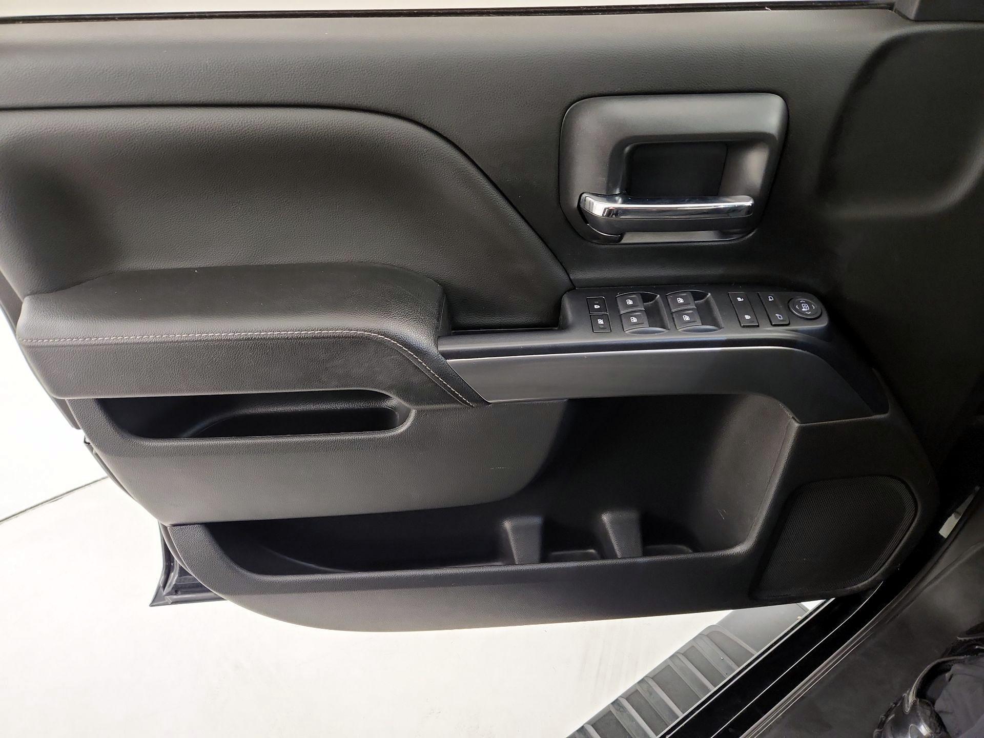 Thumbnail: 2018 Chevrolet Silverado 1500 - 12