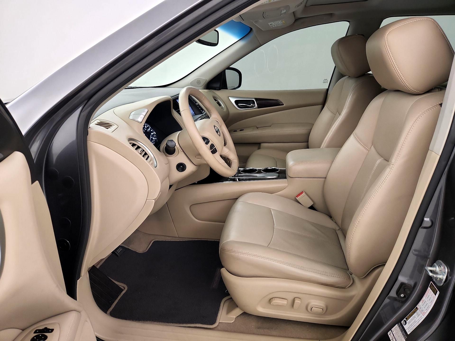 Thumbnail: 2015 Nissan Pathfinder - 11
