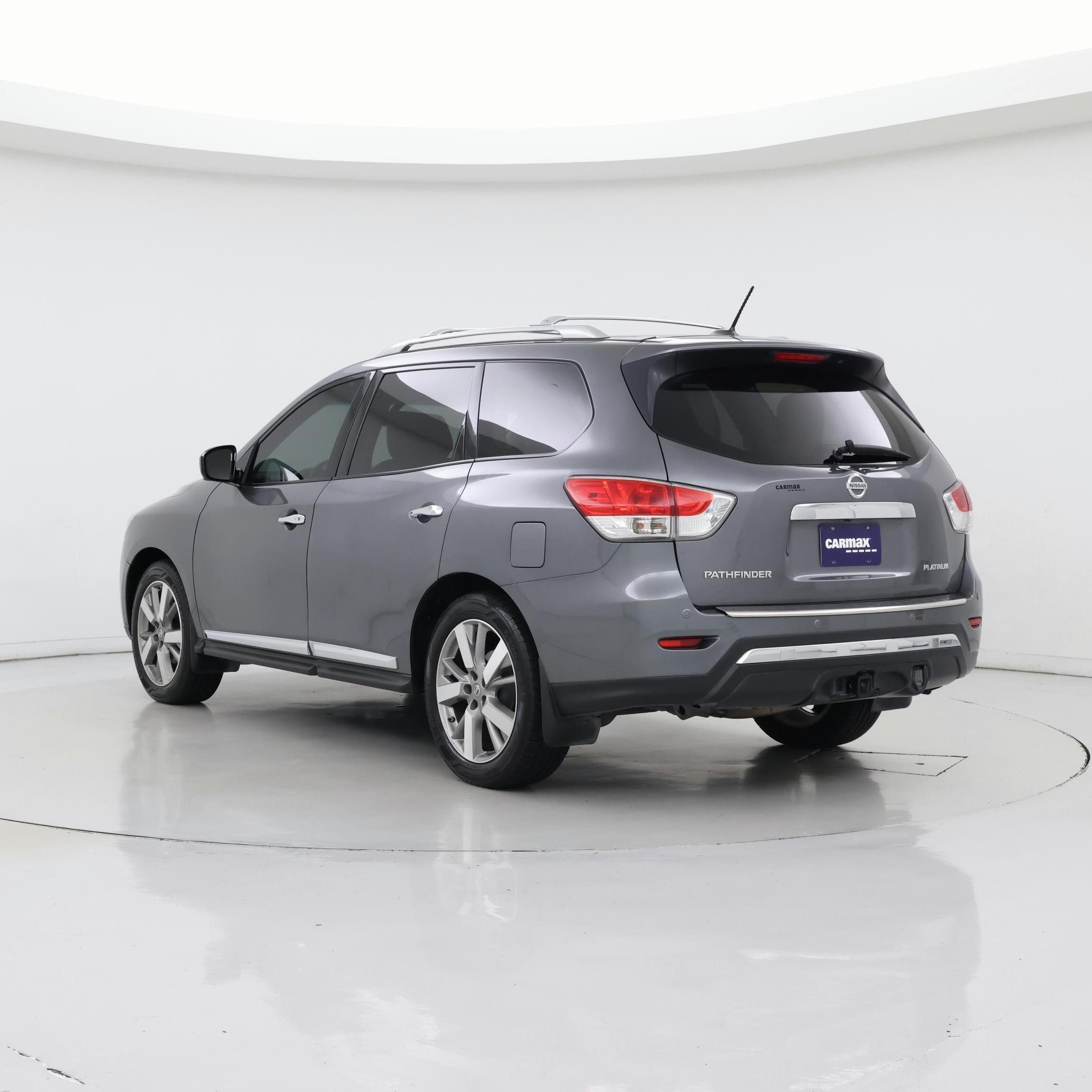 Thumbnail: 2015 Nissan Pathfinder - 2