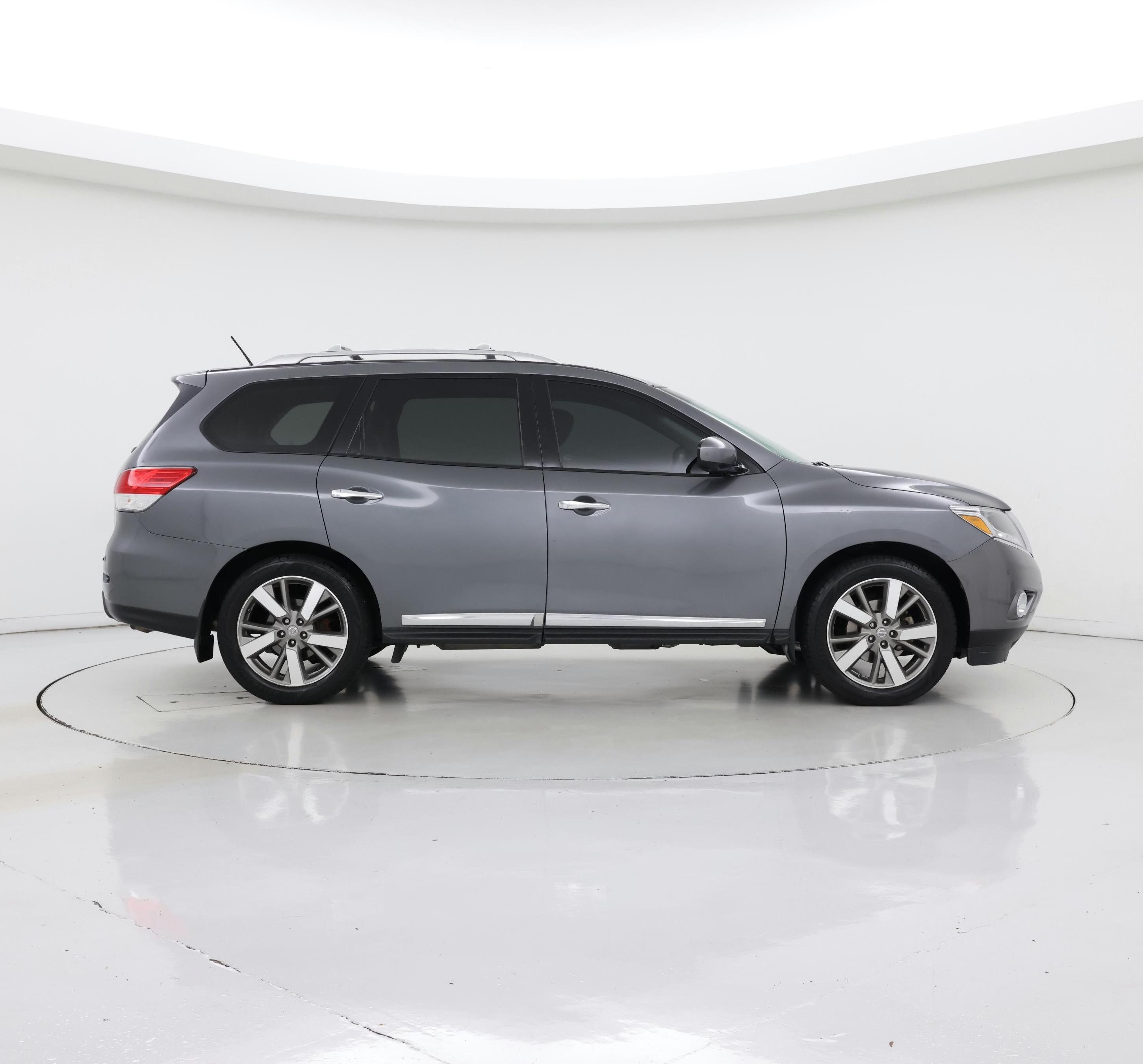 Thumbnail: 2015 Nissan Pathfinder - 7