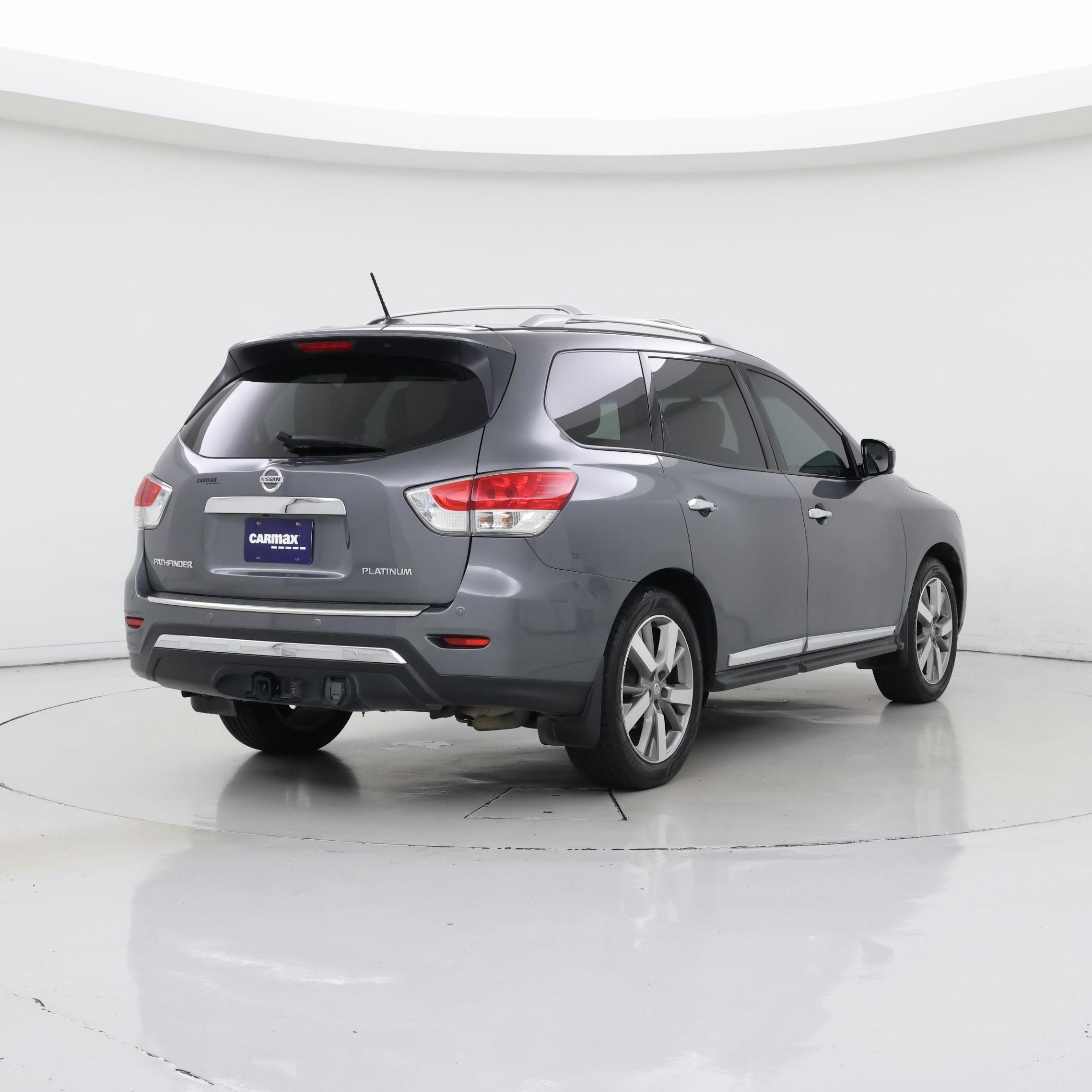 Thumbnail: 2015 Nissan Pathfinder - 8